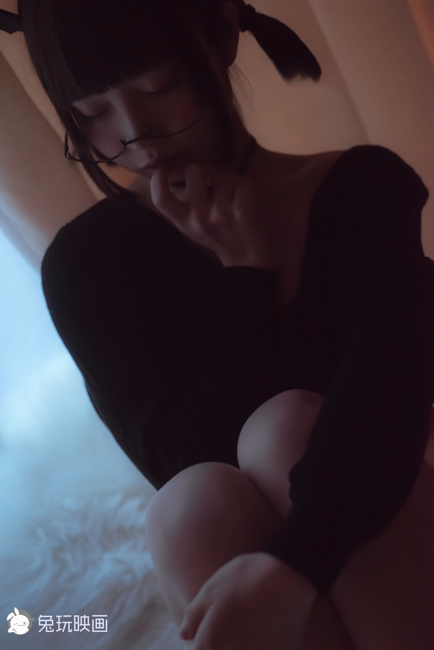[兔玩映画] - 草莓与恶魔女孩