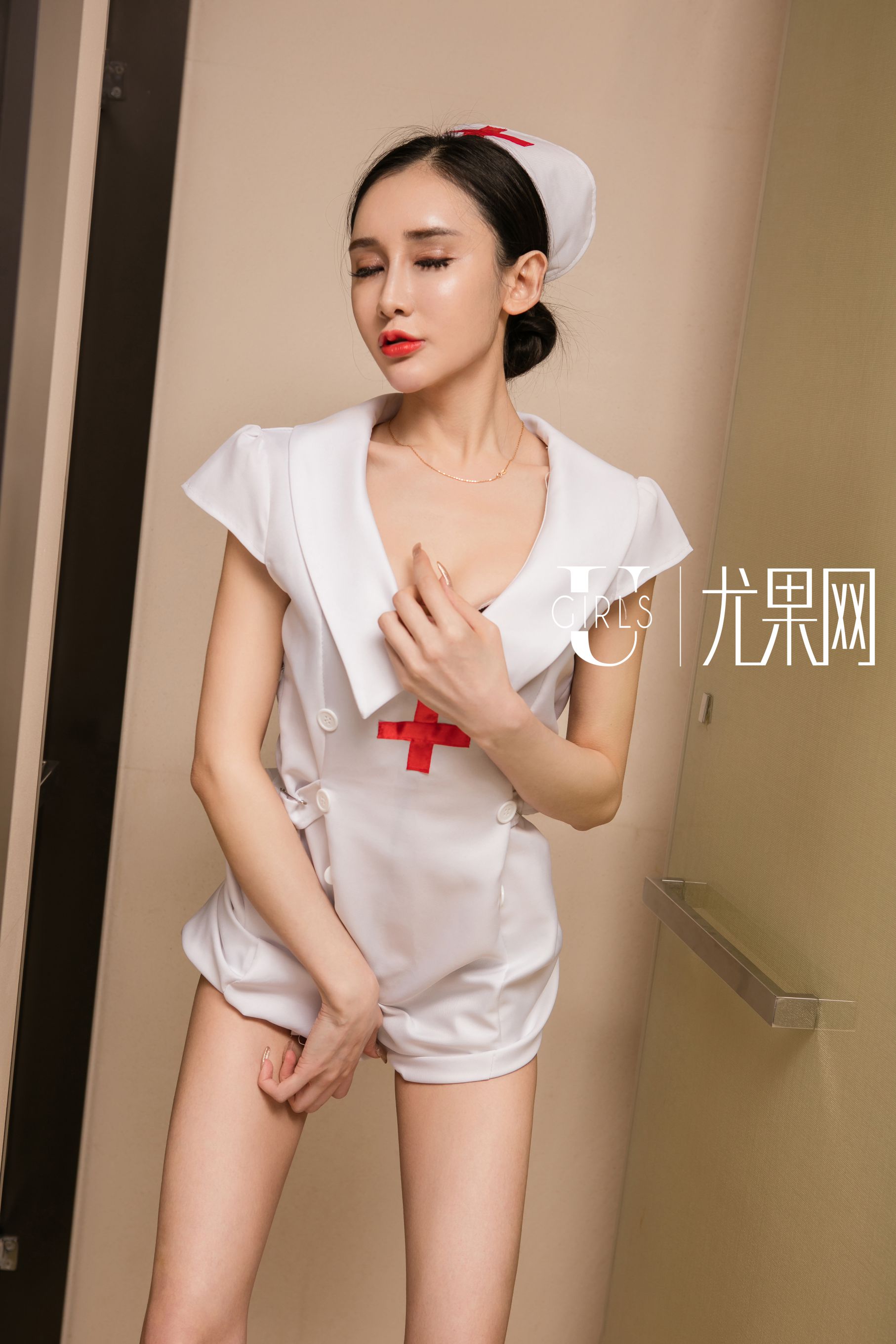 [尤果网Ugirls] U184 阿依努尔瓦娅《骨感少数民族美女》