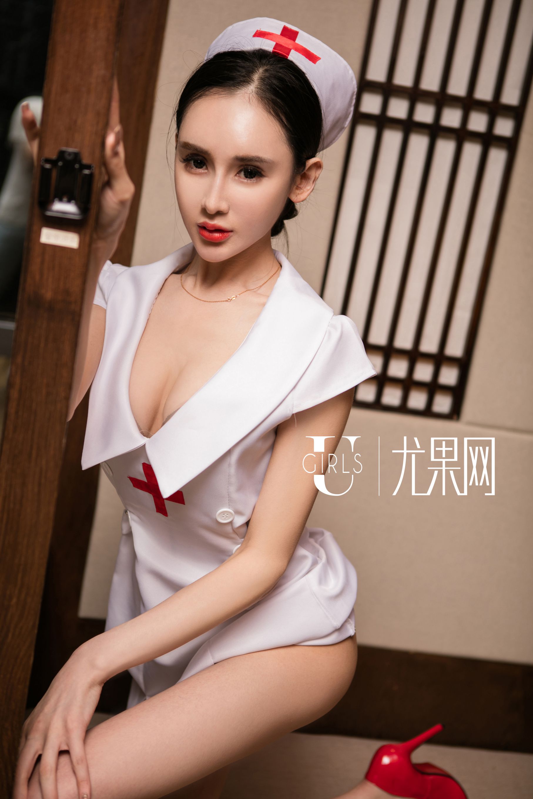 [尤果网Ugirls] U184 阿依努尔瓦娅《骨感少数民族美女》