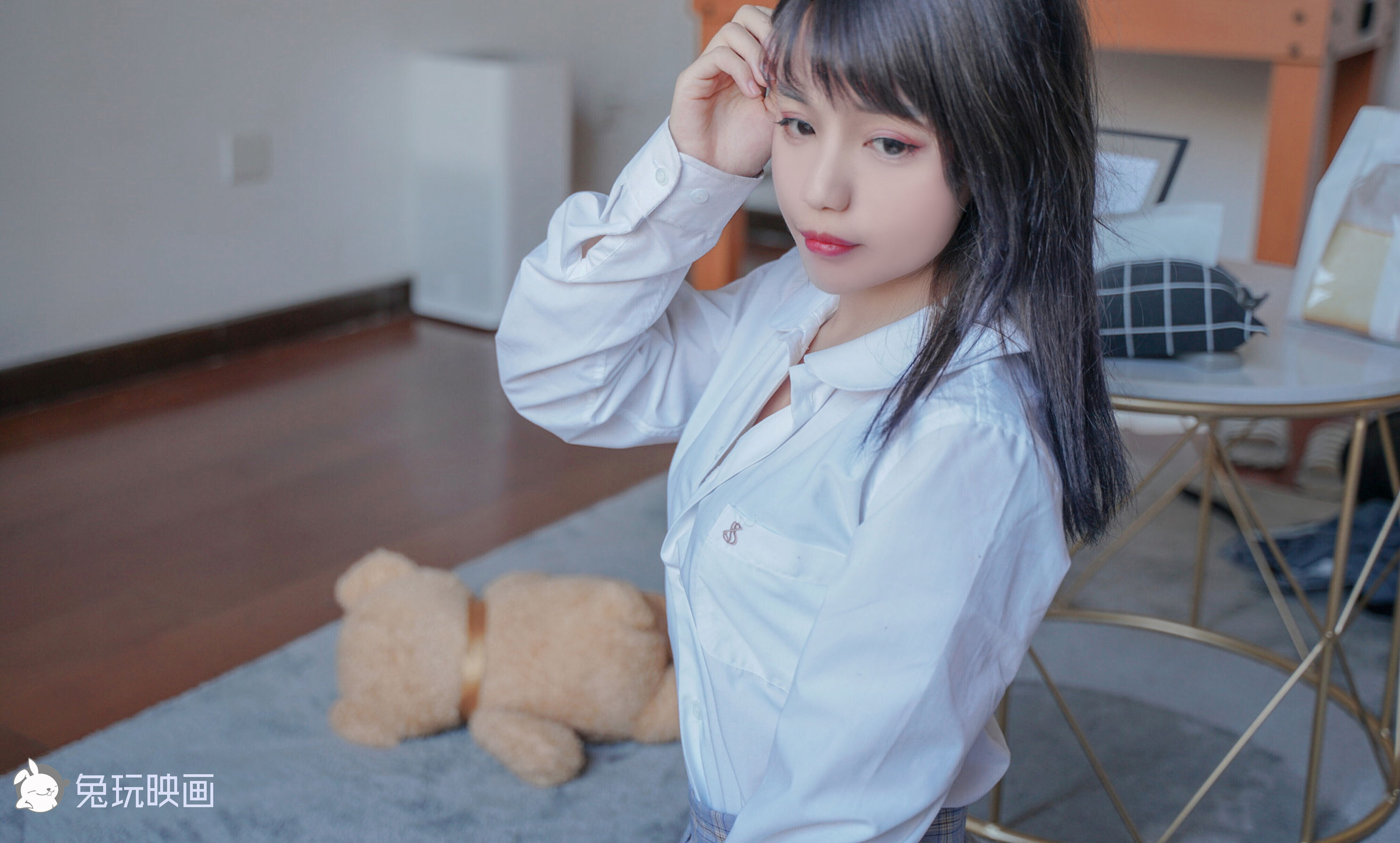 [兔玩映画] - 裸腿制服裙