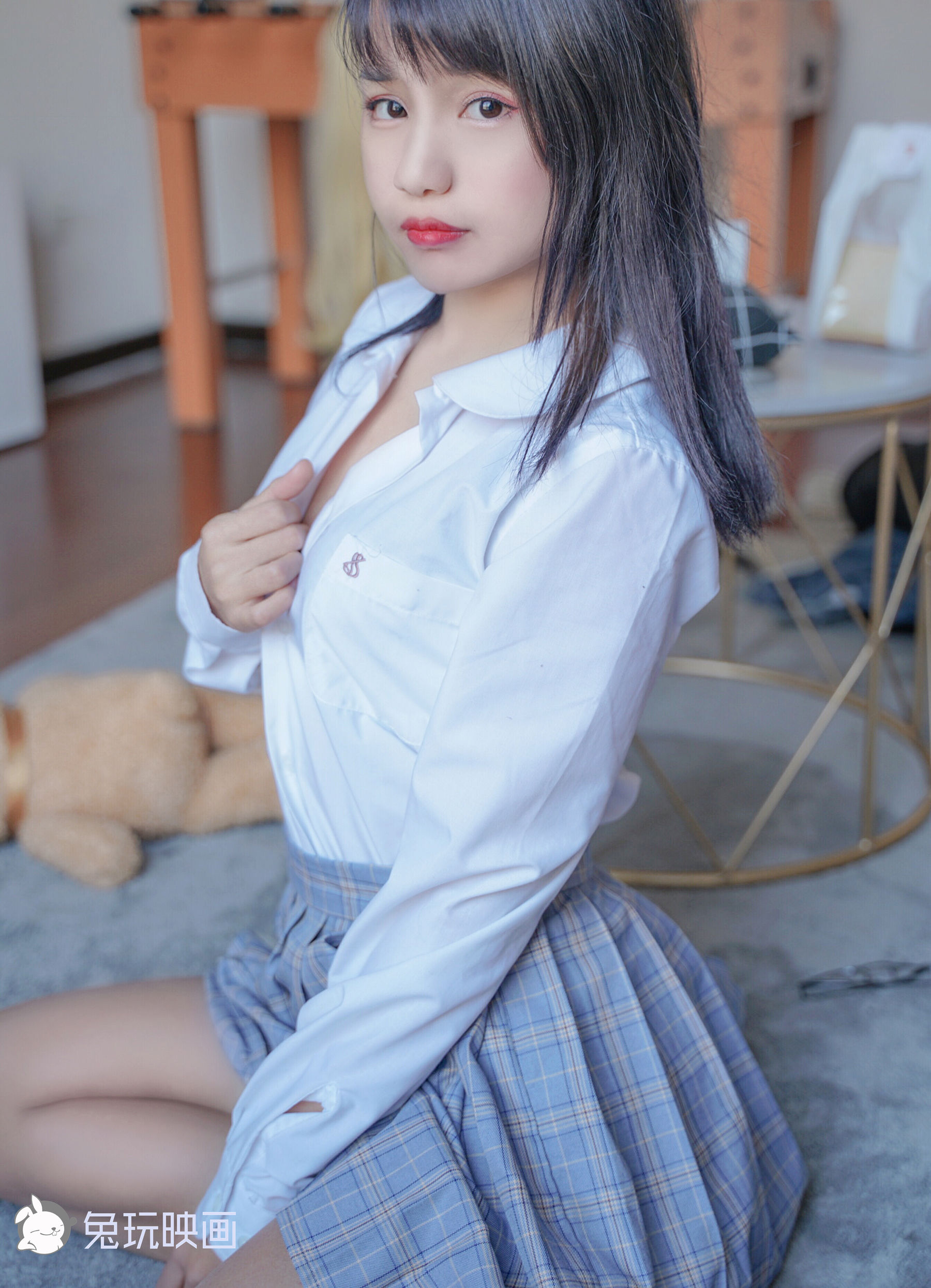 [兔玩映画] - 裸腿制服裙