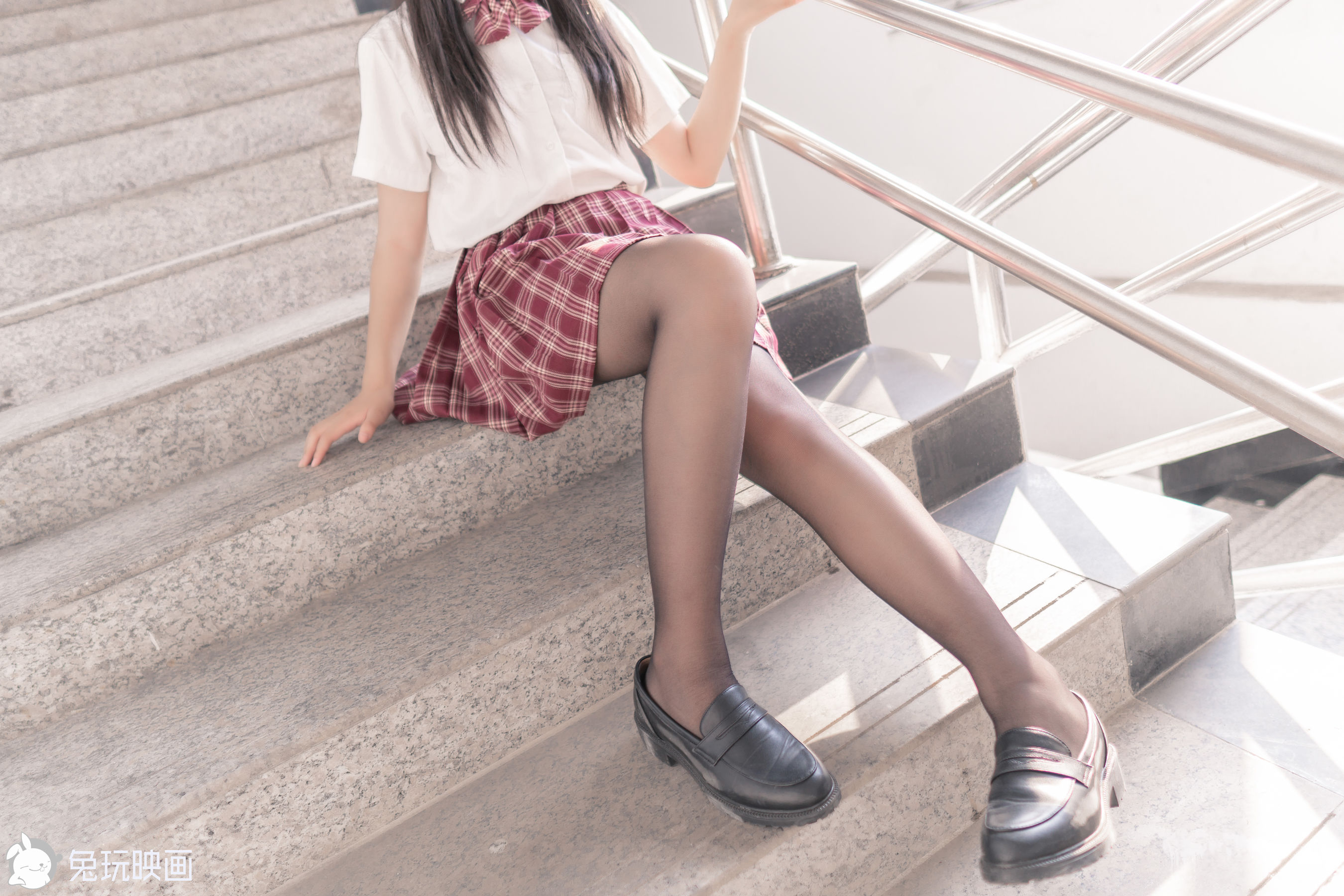 [兔玩映画] - 超甜的制服学妹