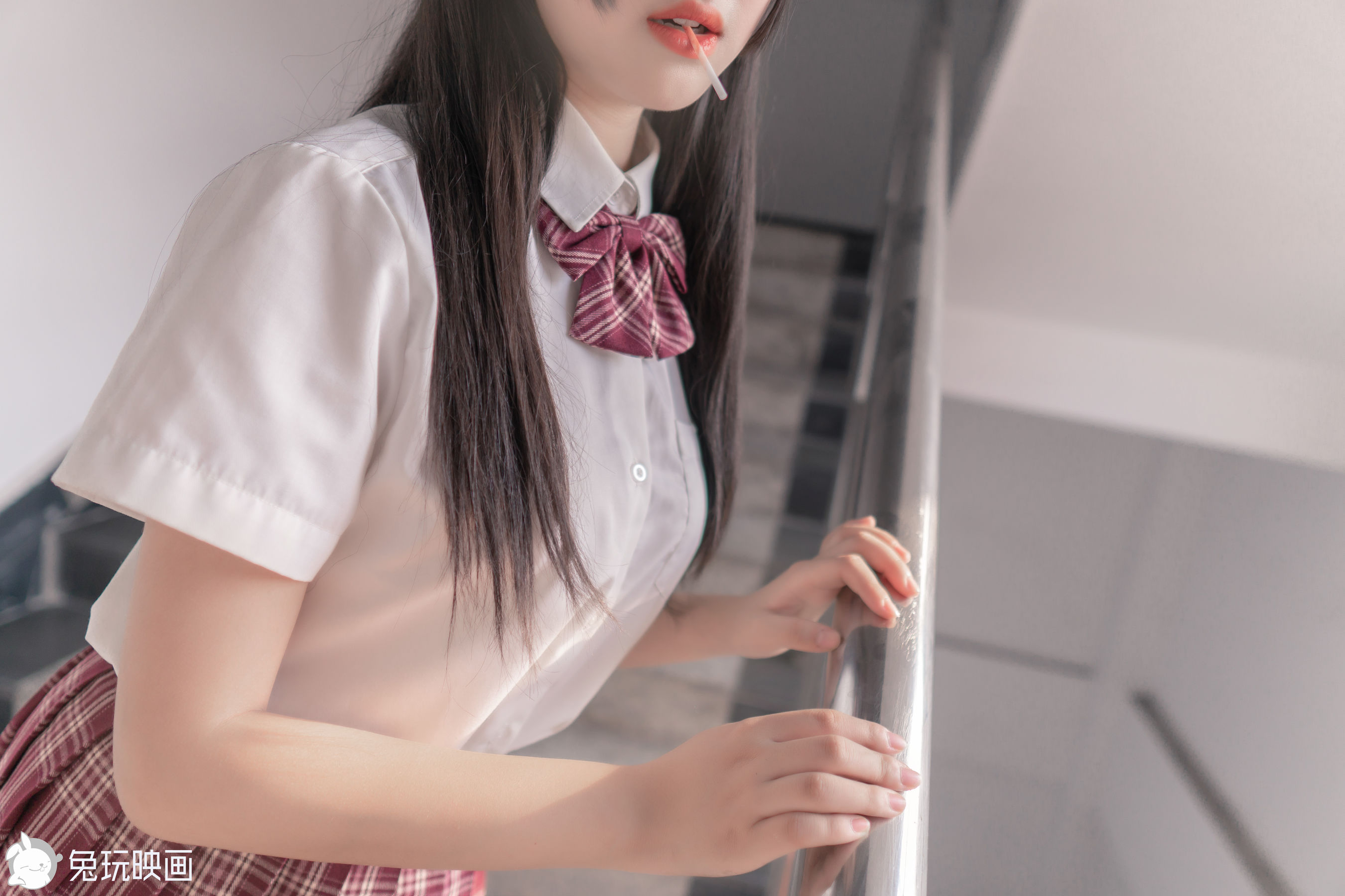 [兔玩映画] - 超甜的制服学妹