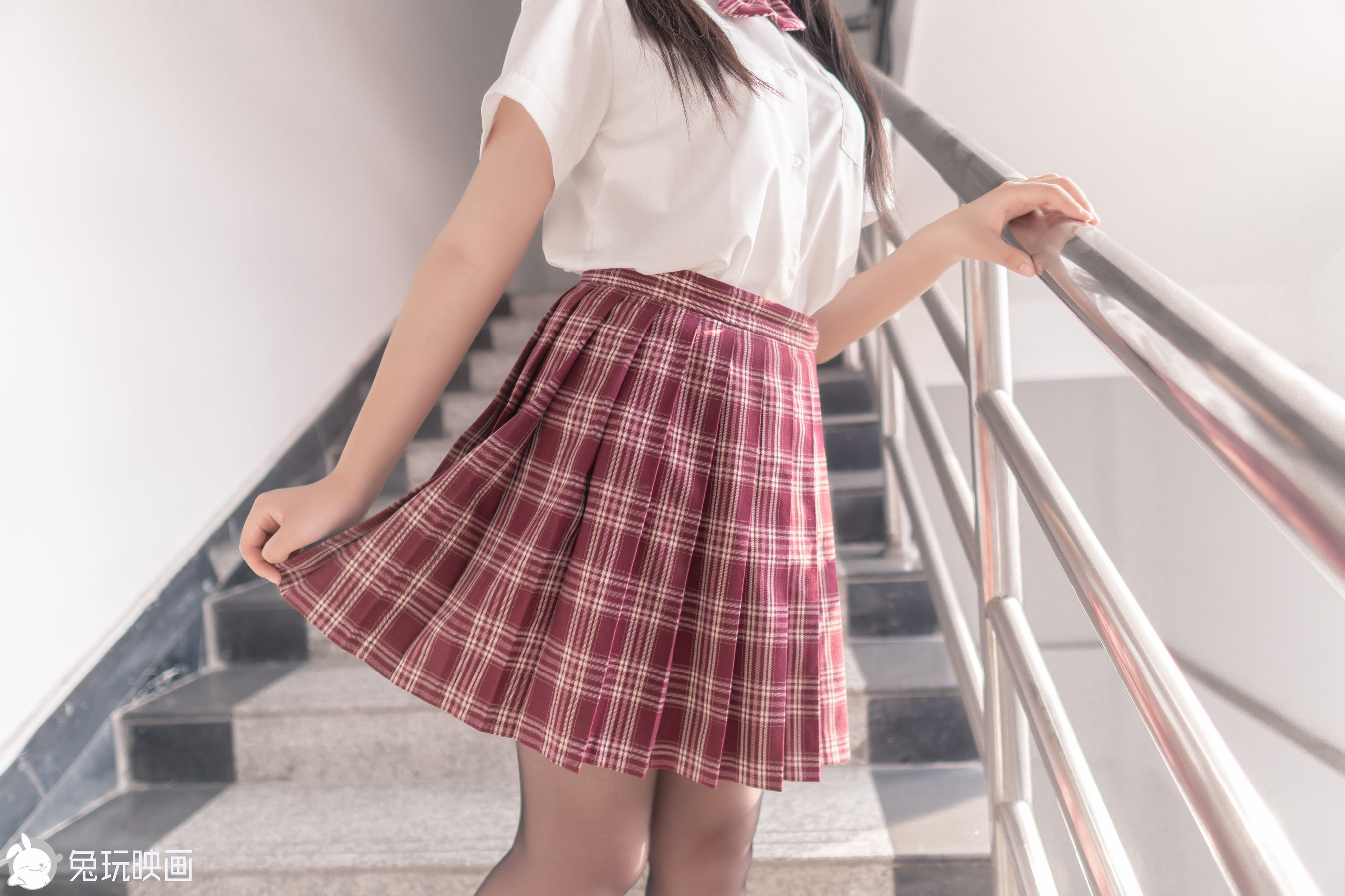 [兔玩映画] - 超甜的制服学妹