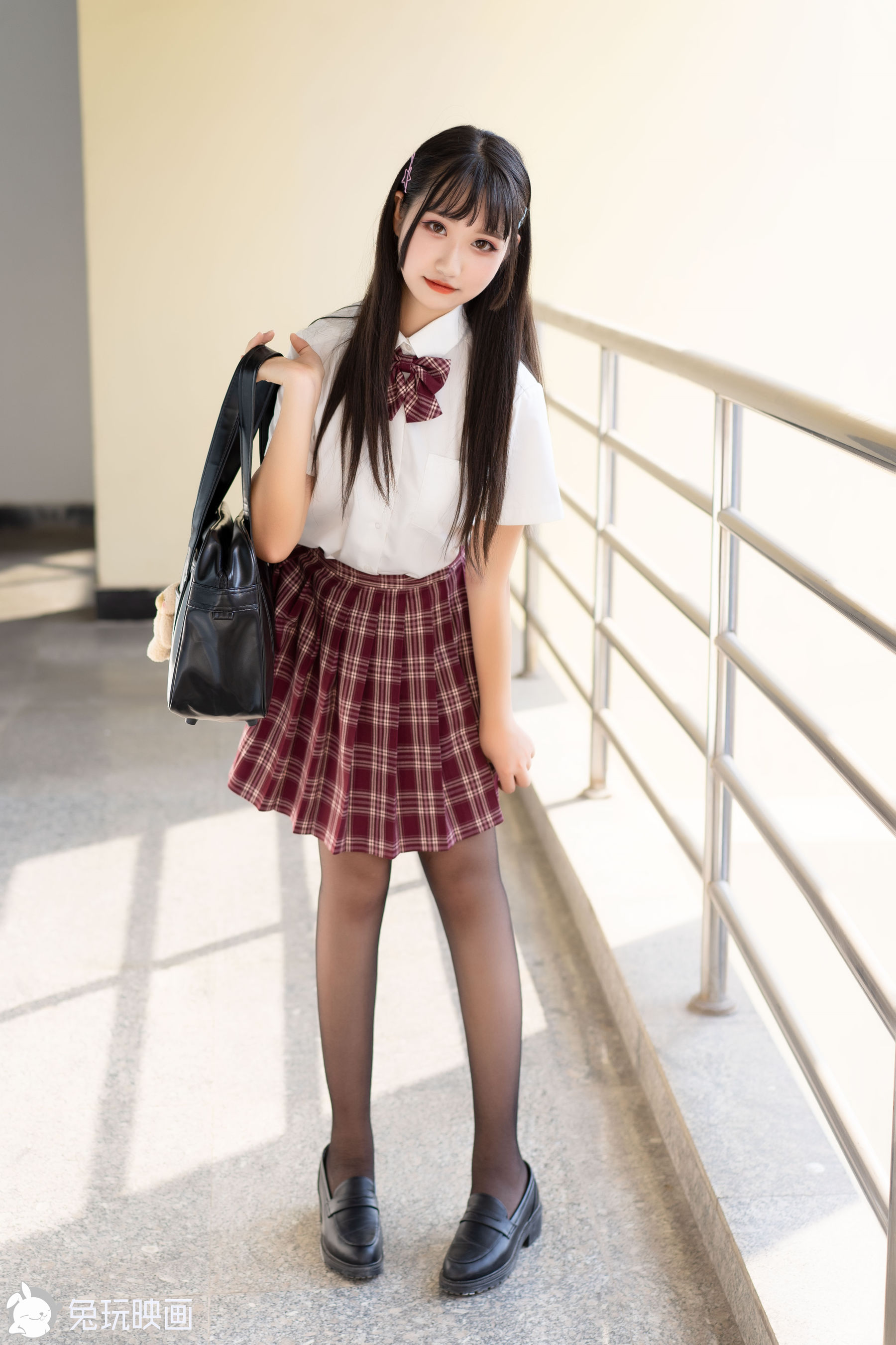 [兔玩映画] - 超甜的制服学妹