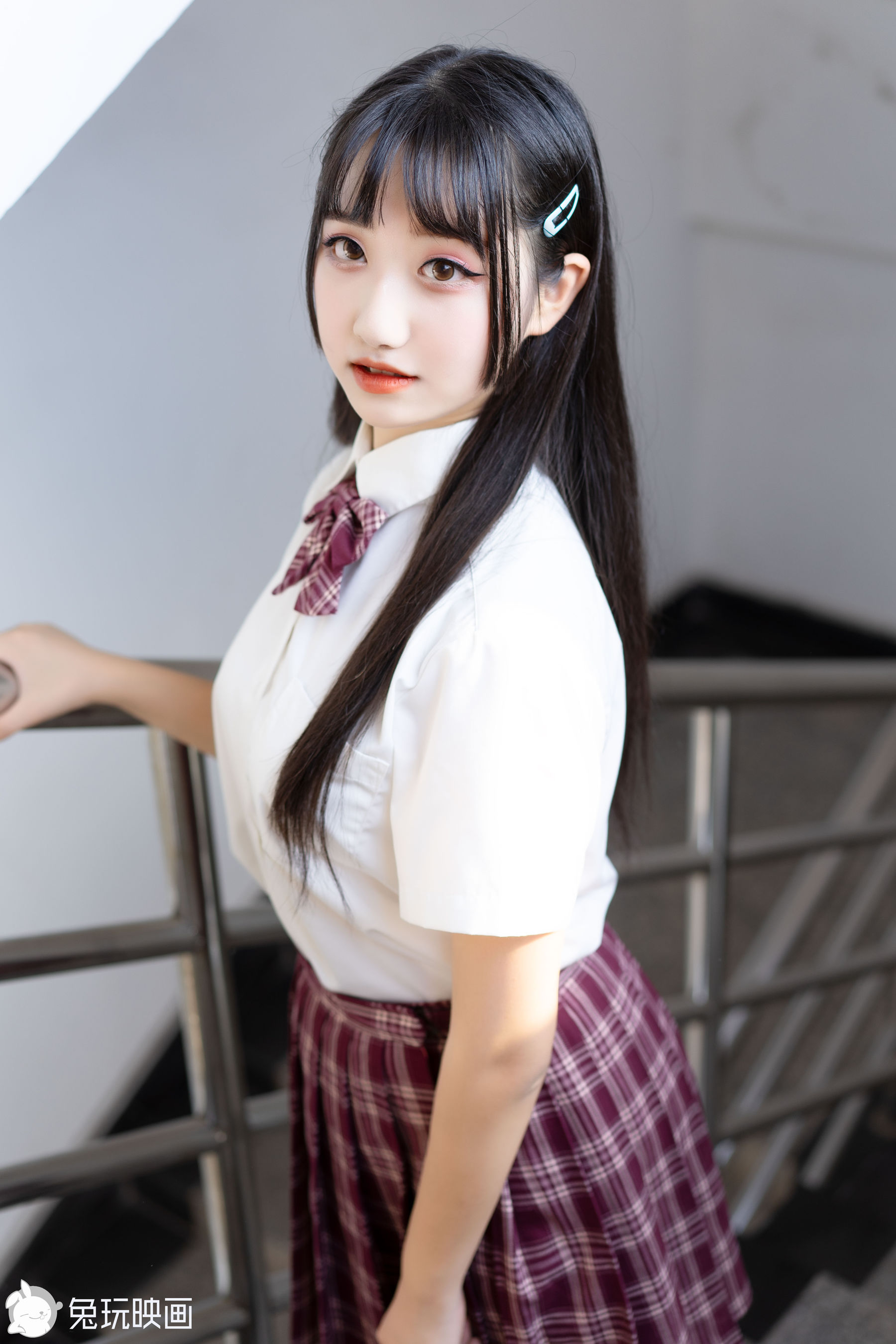 [兔玩映画] - 超甜的制服学妹