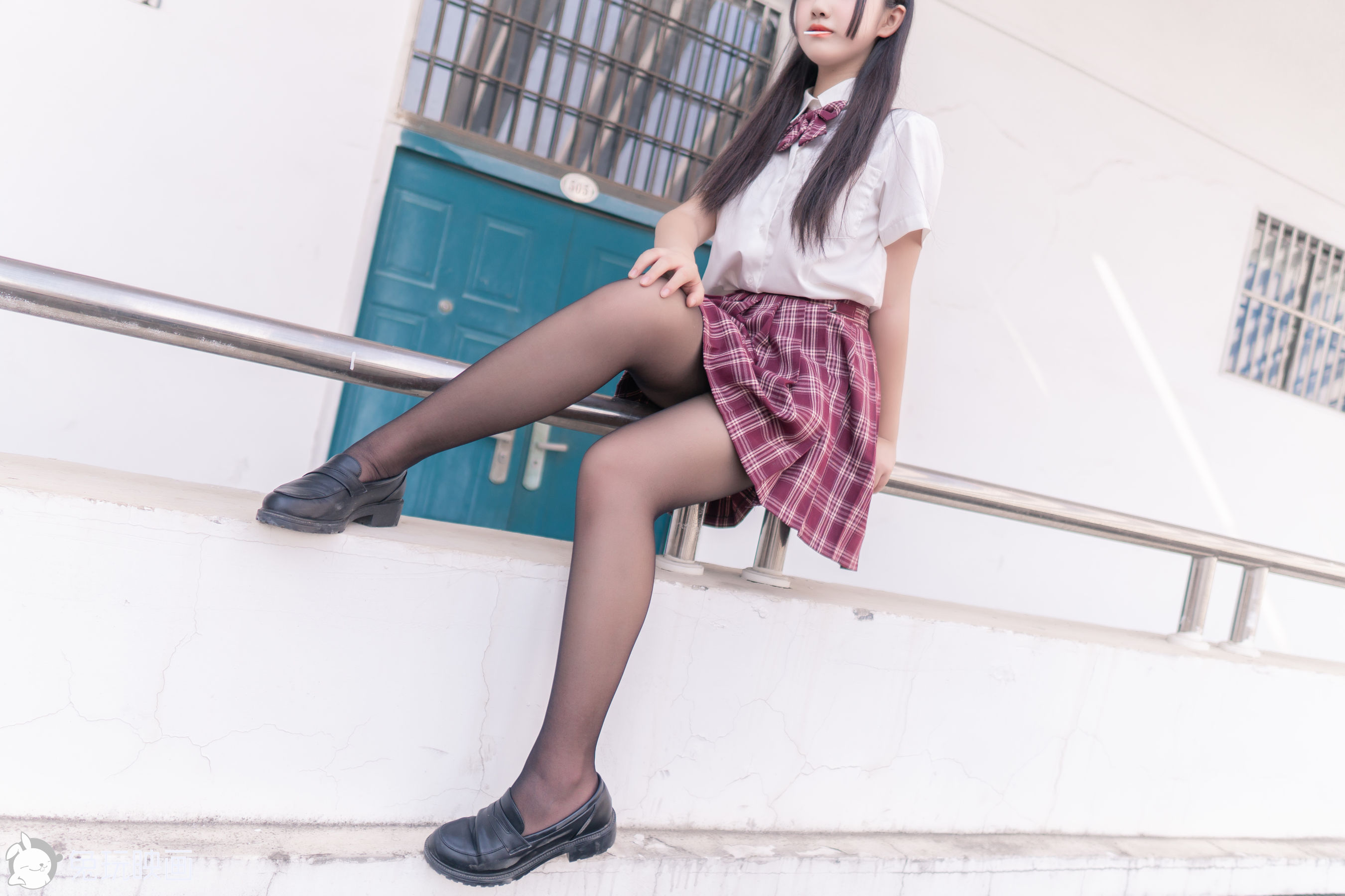 [兔玩映画] - 超甜的制服学妹