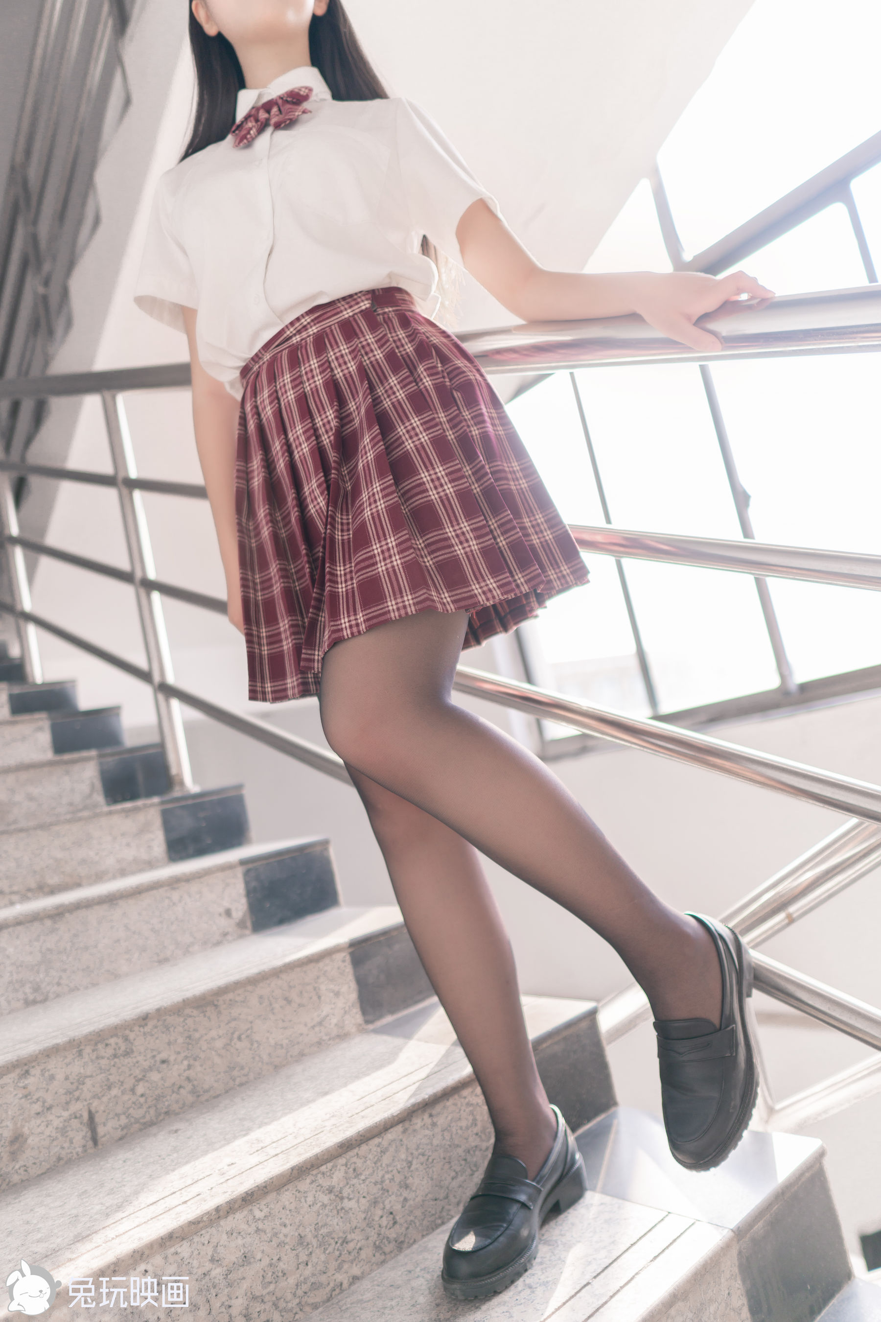 [兔玩映画] - 超甜的制服学妹