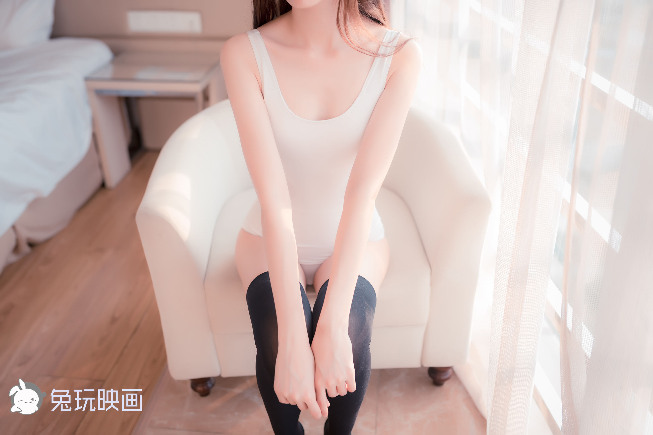 [兔玩映画] - 黄昏下的小细腿