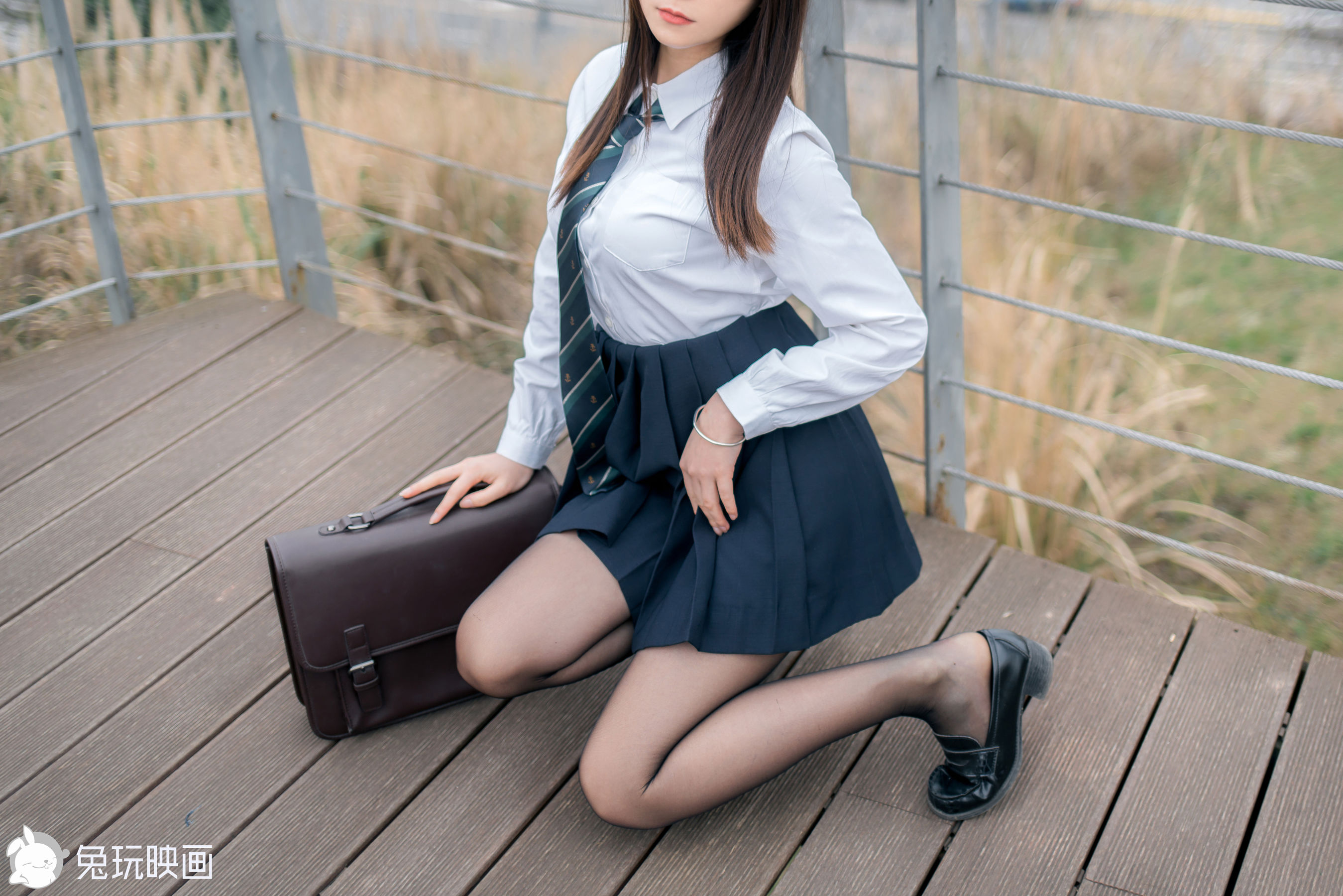 [兔玩映画] - 黑丝制服少女