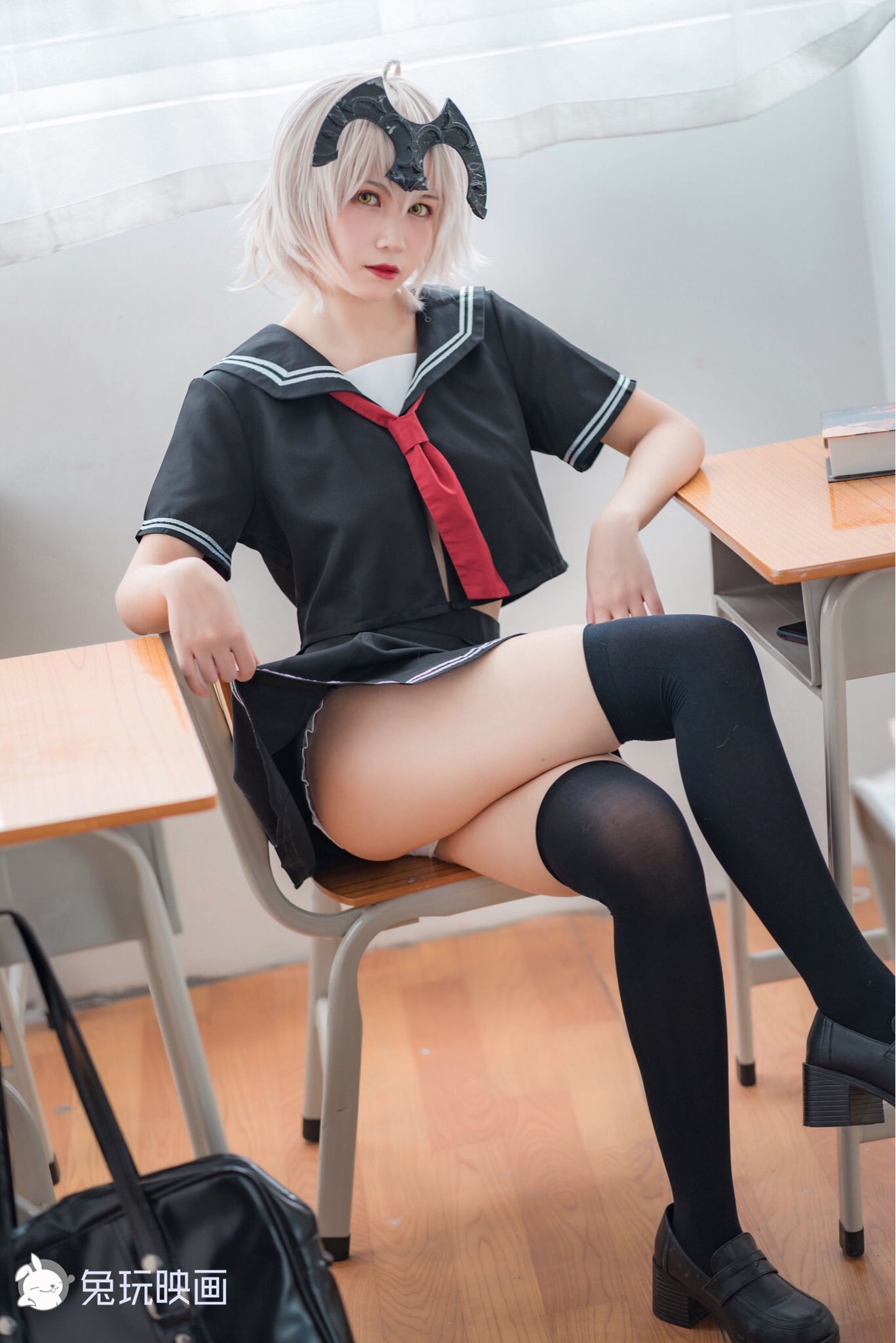 [兔玩映画] - 黑贞校服