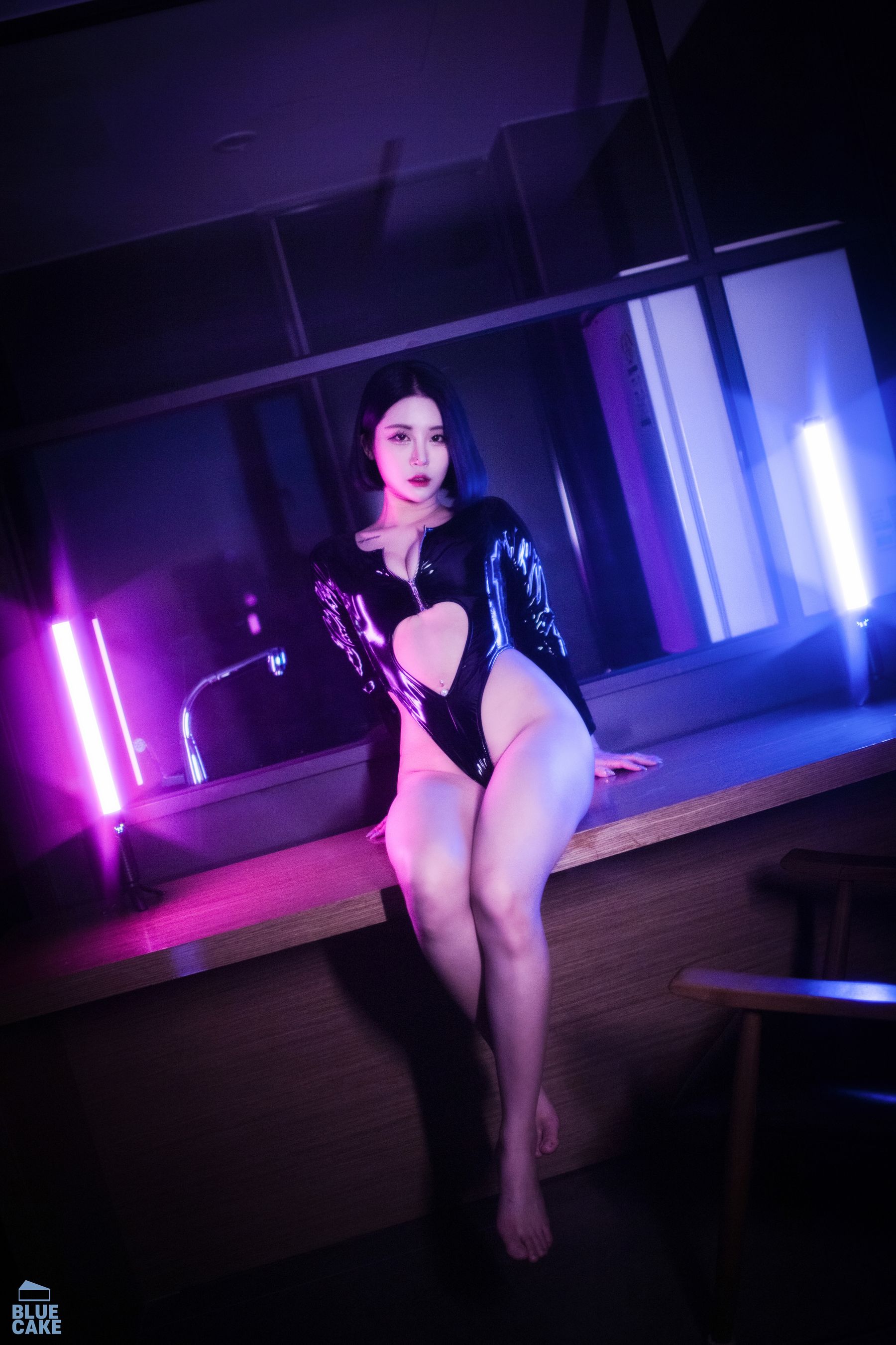 [BLUECAKE]  Bomi - City of Night