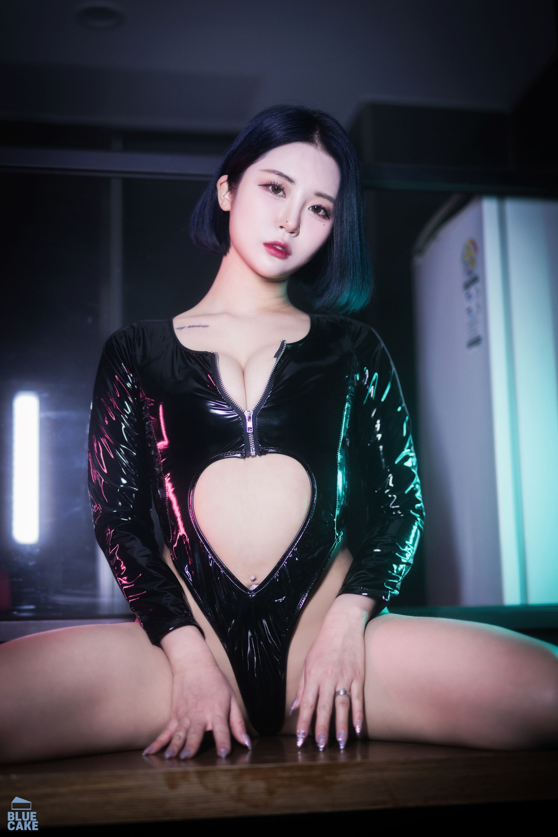[BLUECAKE]  Bomi - City of Night
