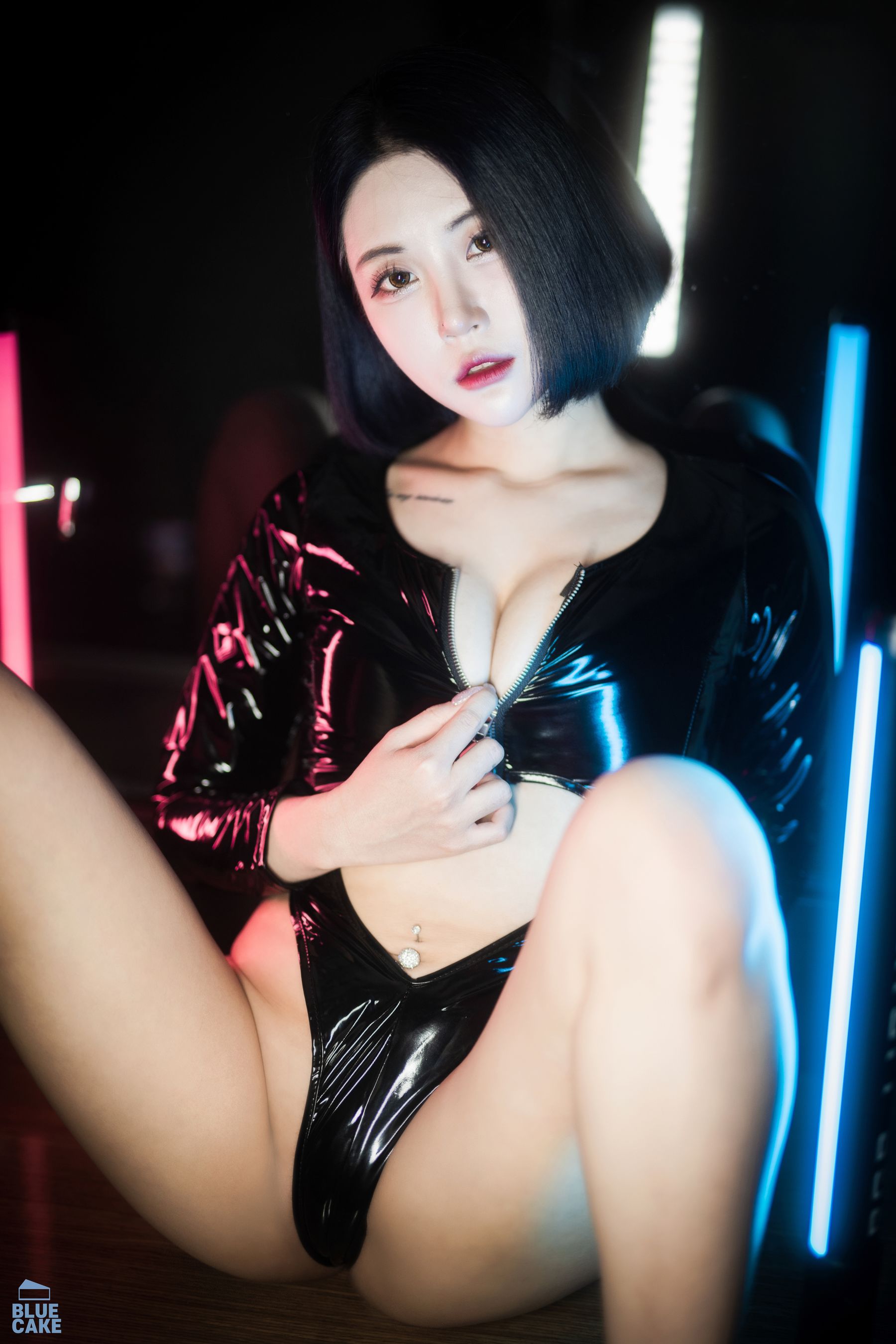 [BLUECAKE]  Bomi - City of Night