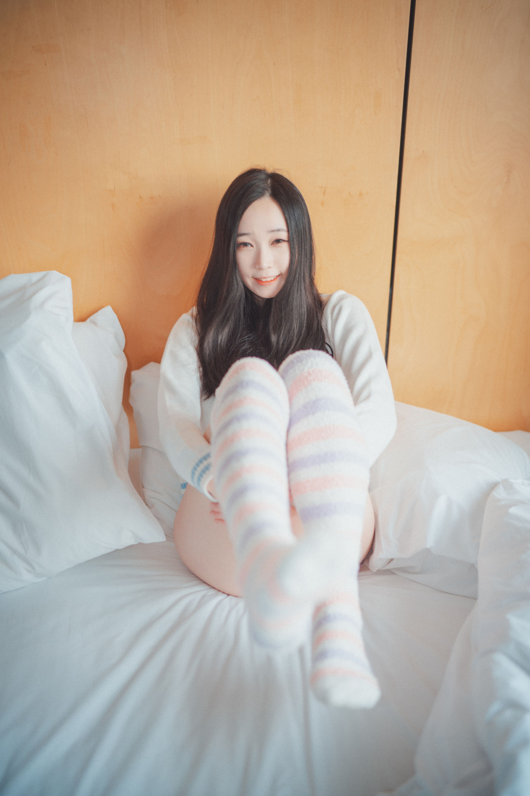 [DJAWA]  BamBi - Homebody Girl