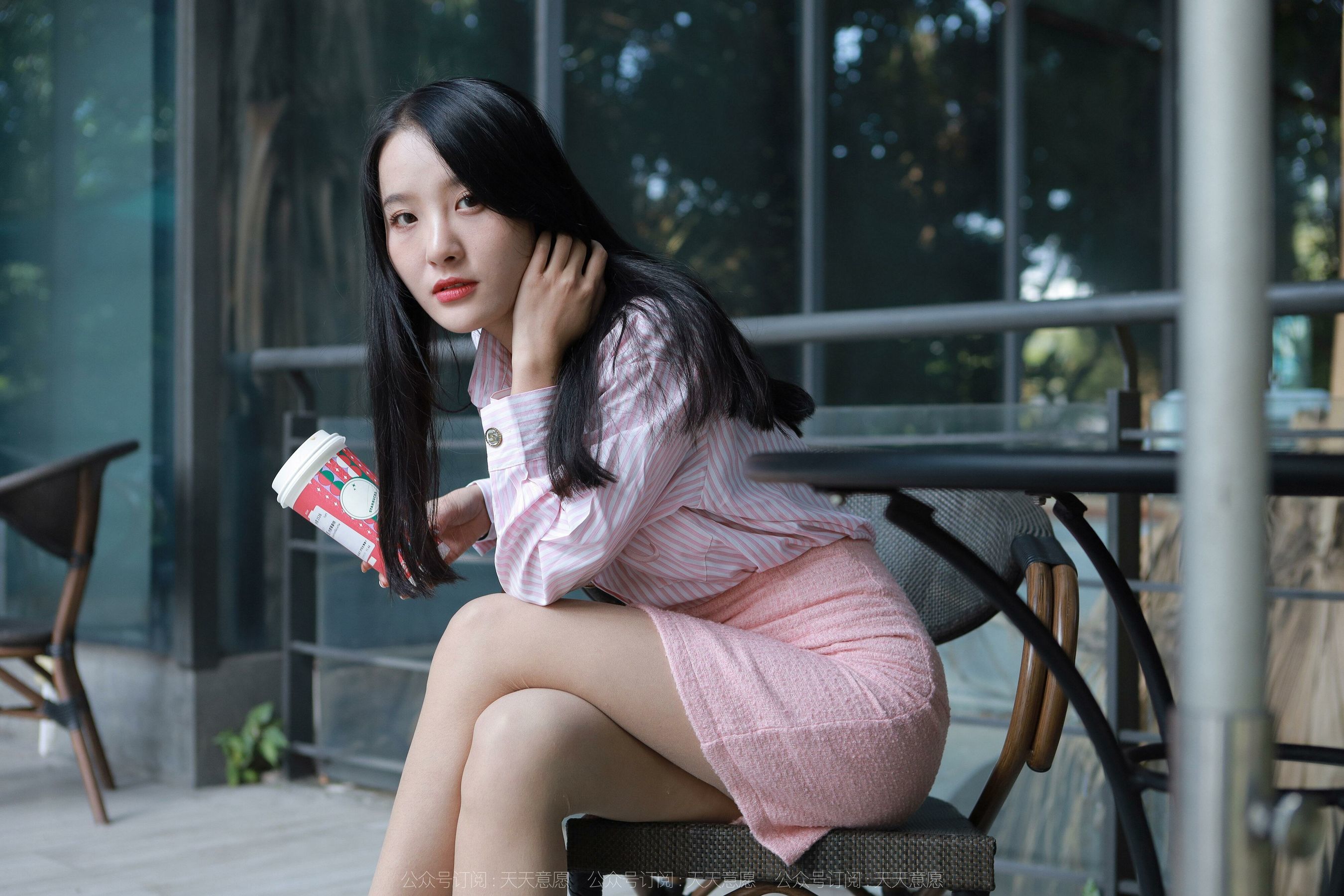 [IESS异思趣向] 模特：婉萍 《粉嫩的下午茶》