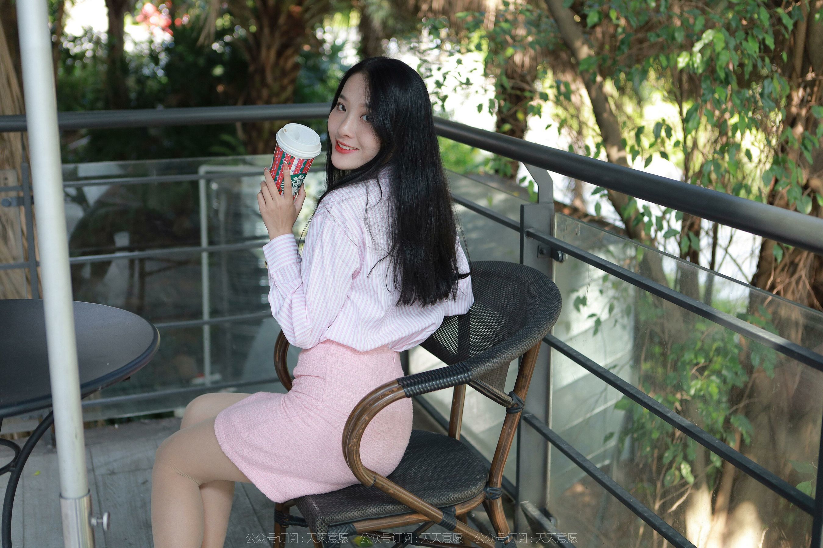 [IESS异思趣向] 模特：婉萍 《粉嫩的下午茶》