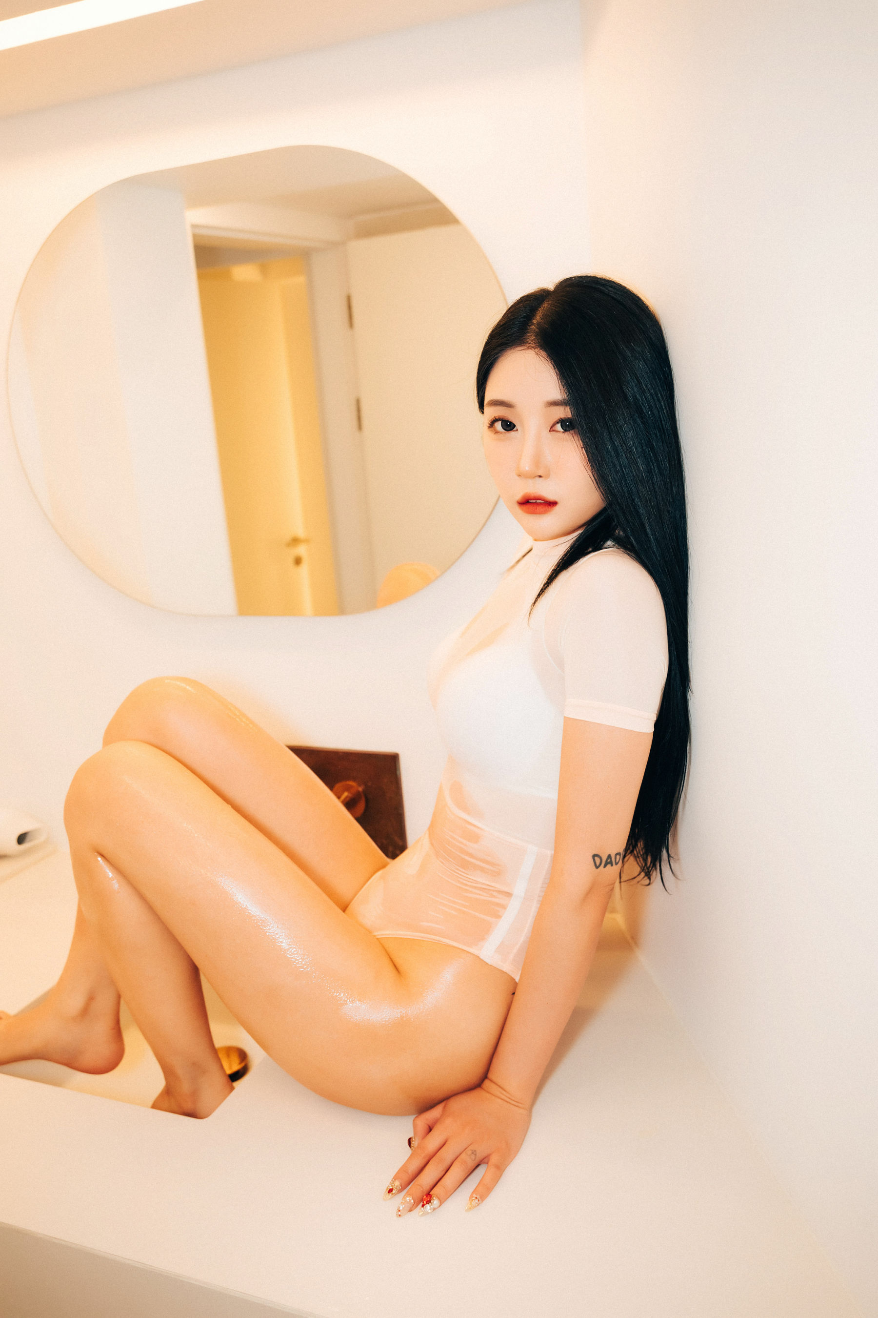 [LOOZY]  Bomi - Thin Piece Between