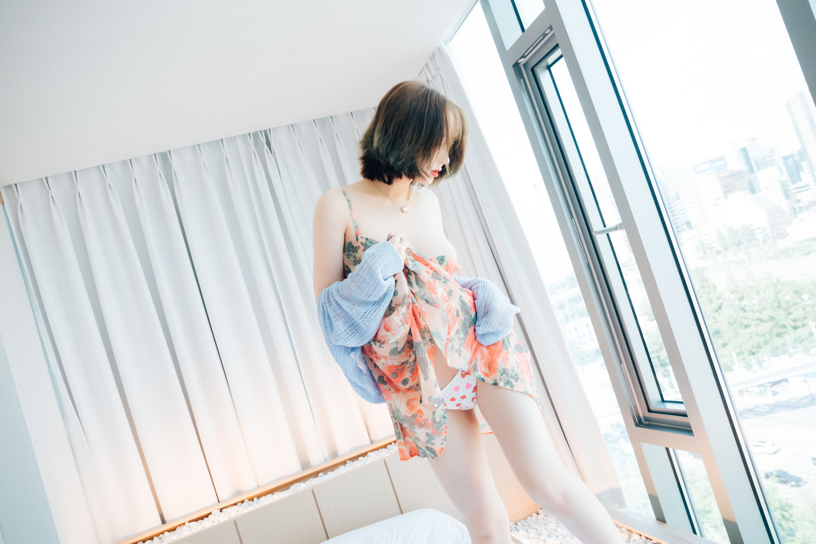 [LOOZY]  Yeeun - Lover In Hotel