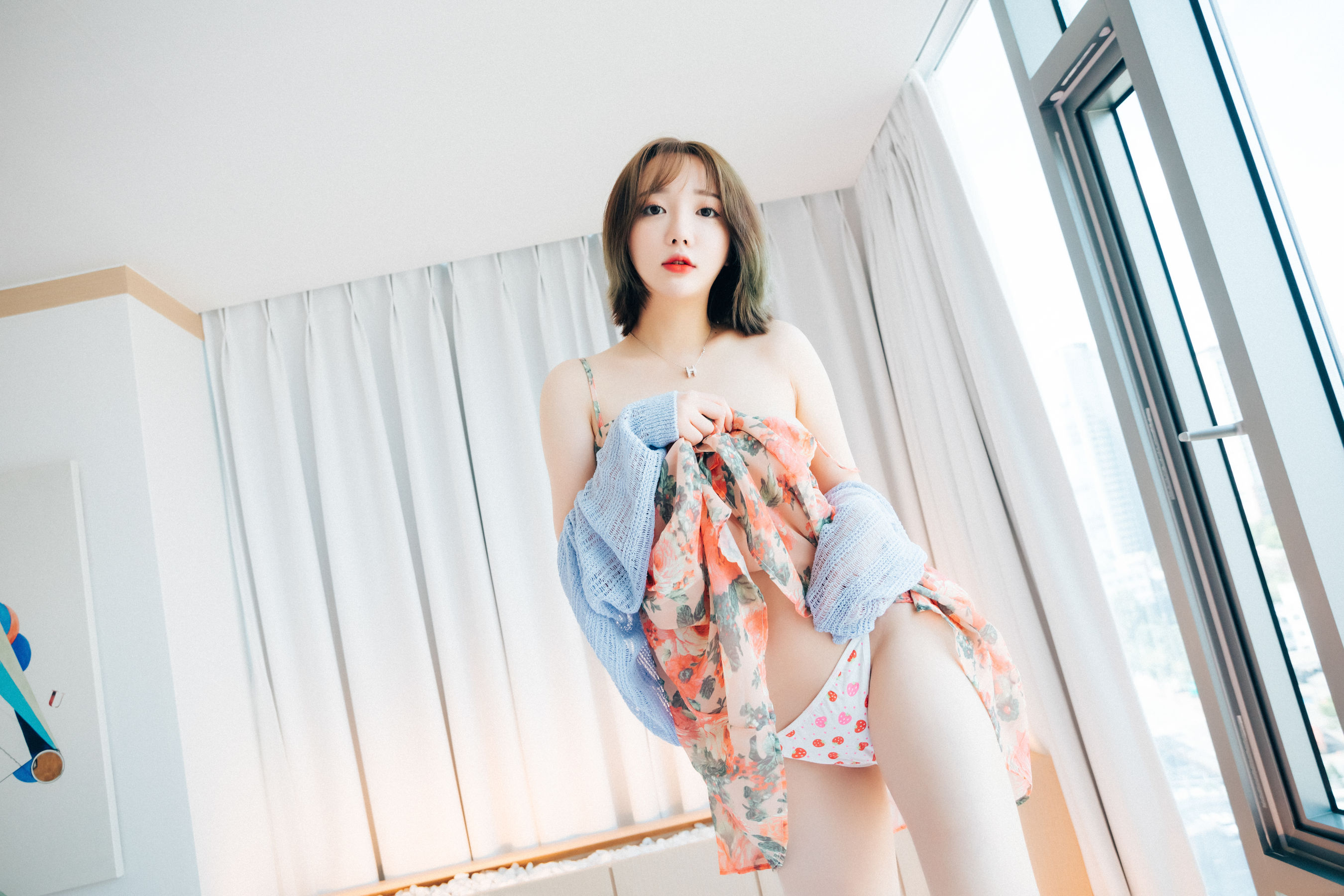 [LOOZY]  Yeeun - Lover In Hotel