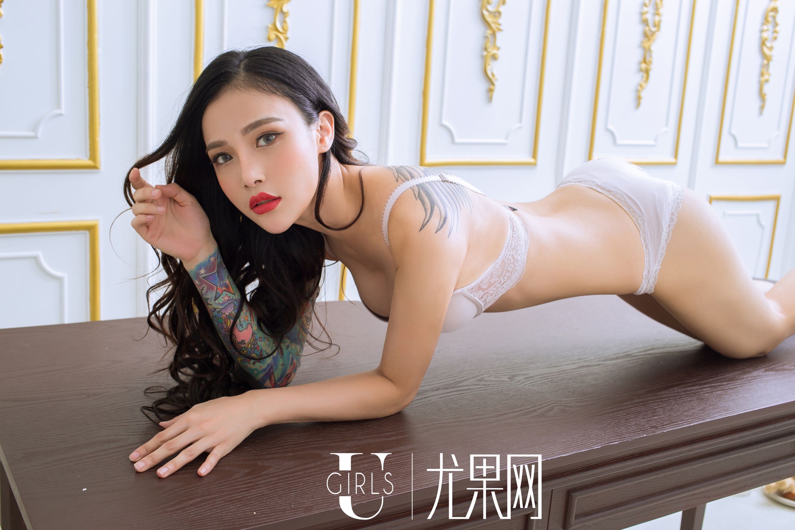 [尤果网Ugirls] U210 雯雯《可妖可媚 可纯可怜》