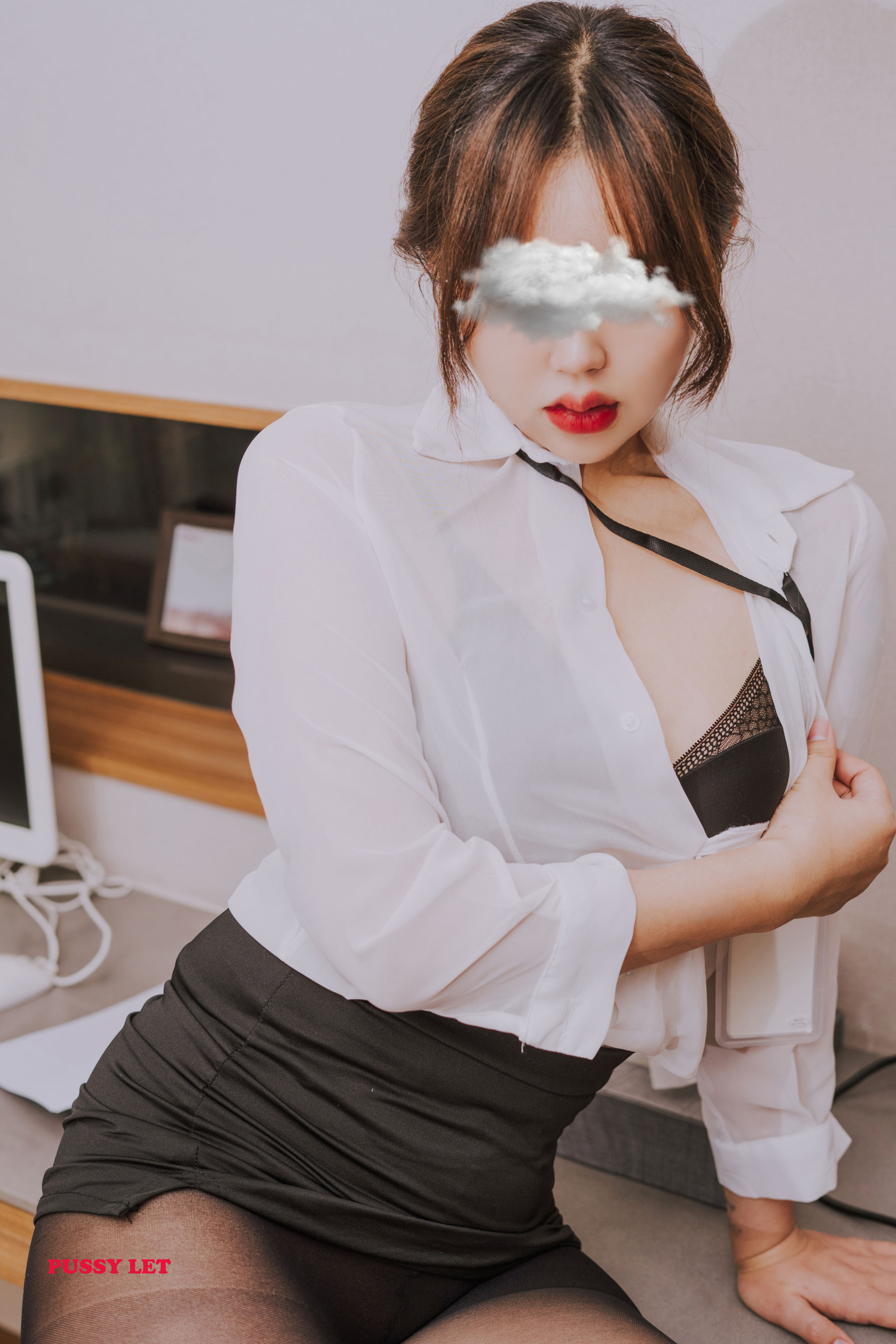 [PUSSY LET]  Vol.07 Cony - Office Girl