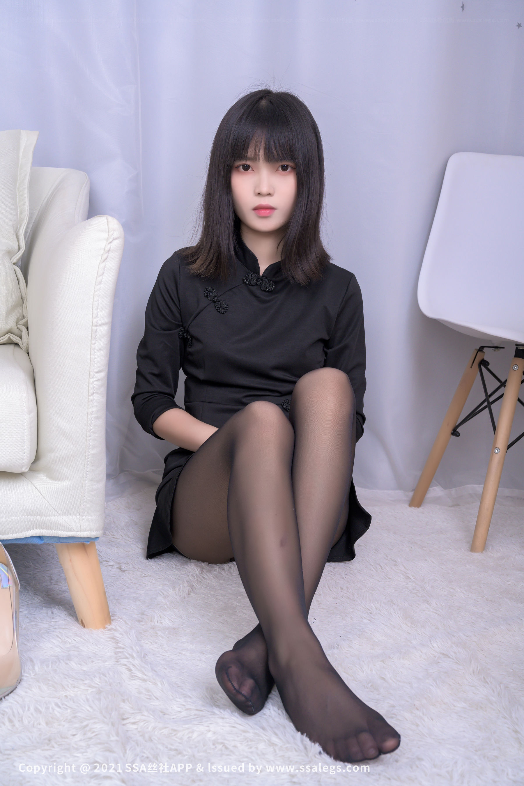 [SSA丝社]超清写真 No.727 丹丹 腿模丹丹的黑丝美足（下）