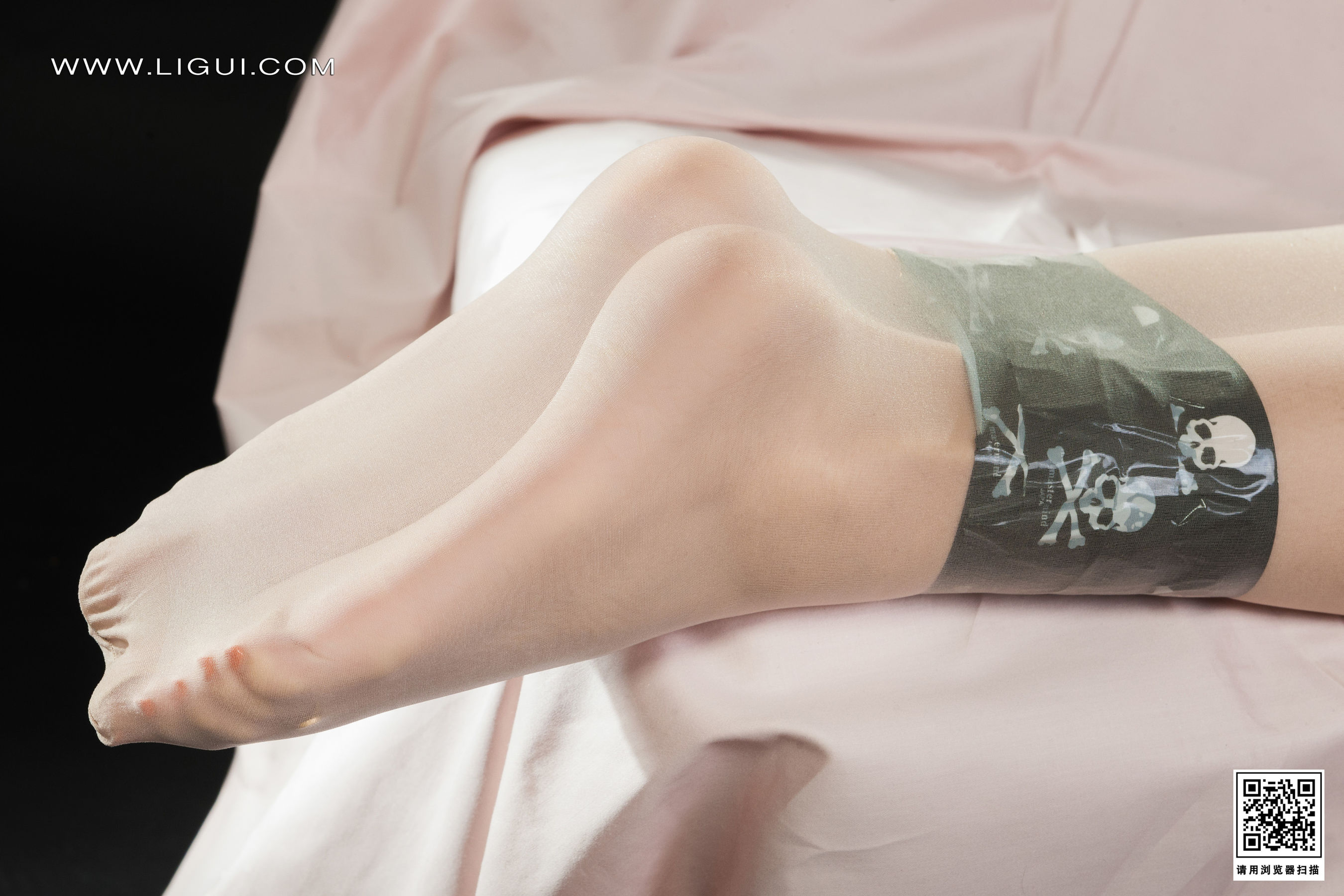 [丽柜Ligui]  轩轩 缚丝成茧