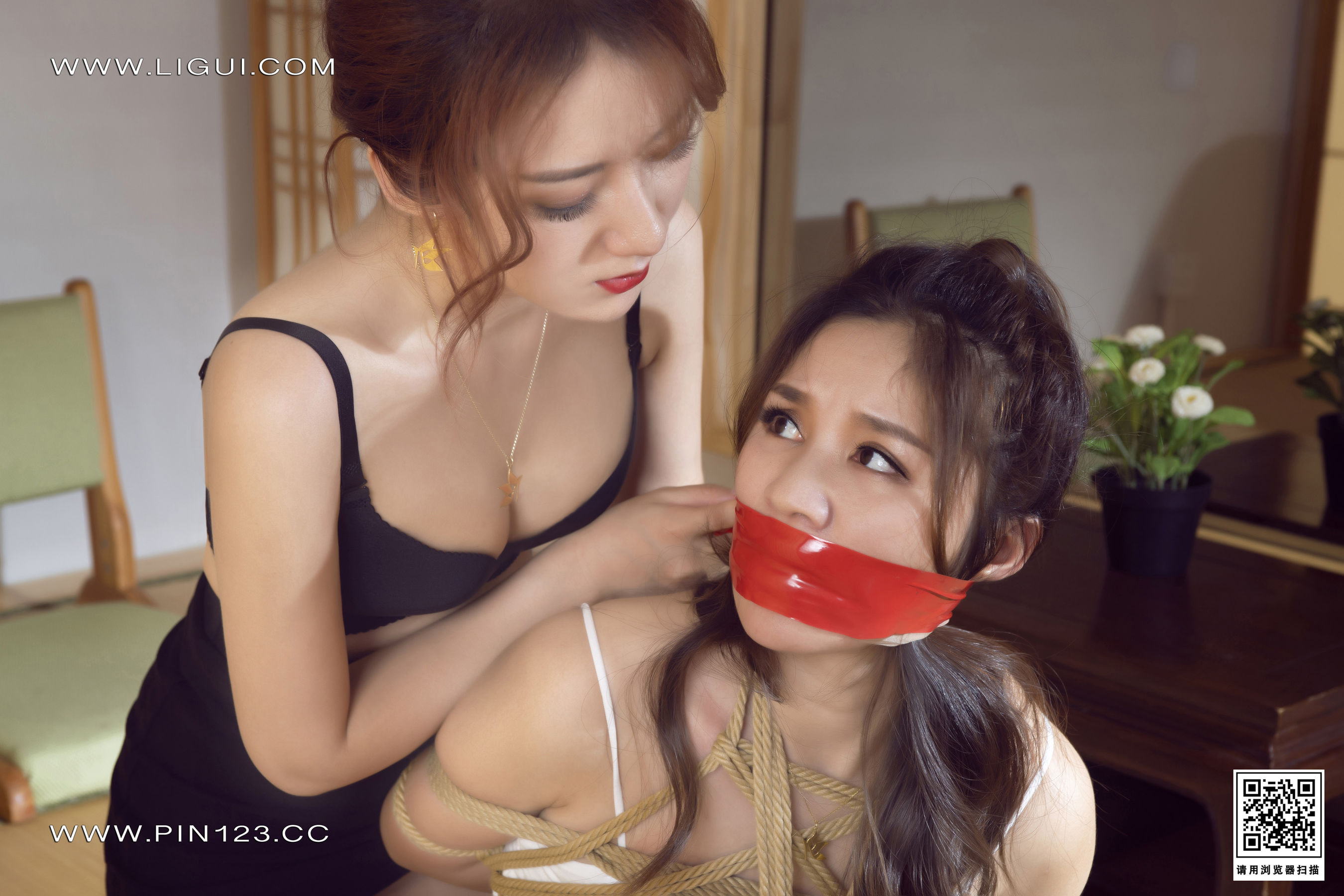 [丽柜Ligui]  英子&汐汐 私人定制-女教练的遭遇