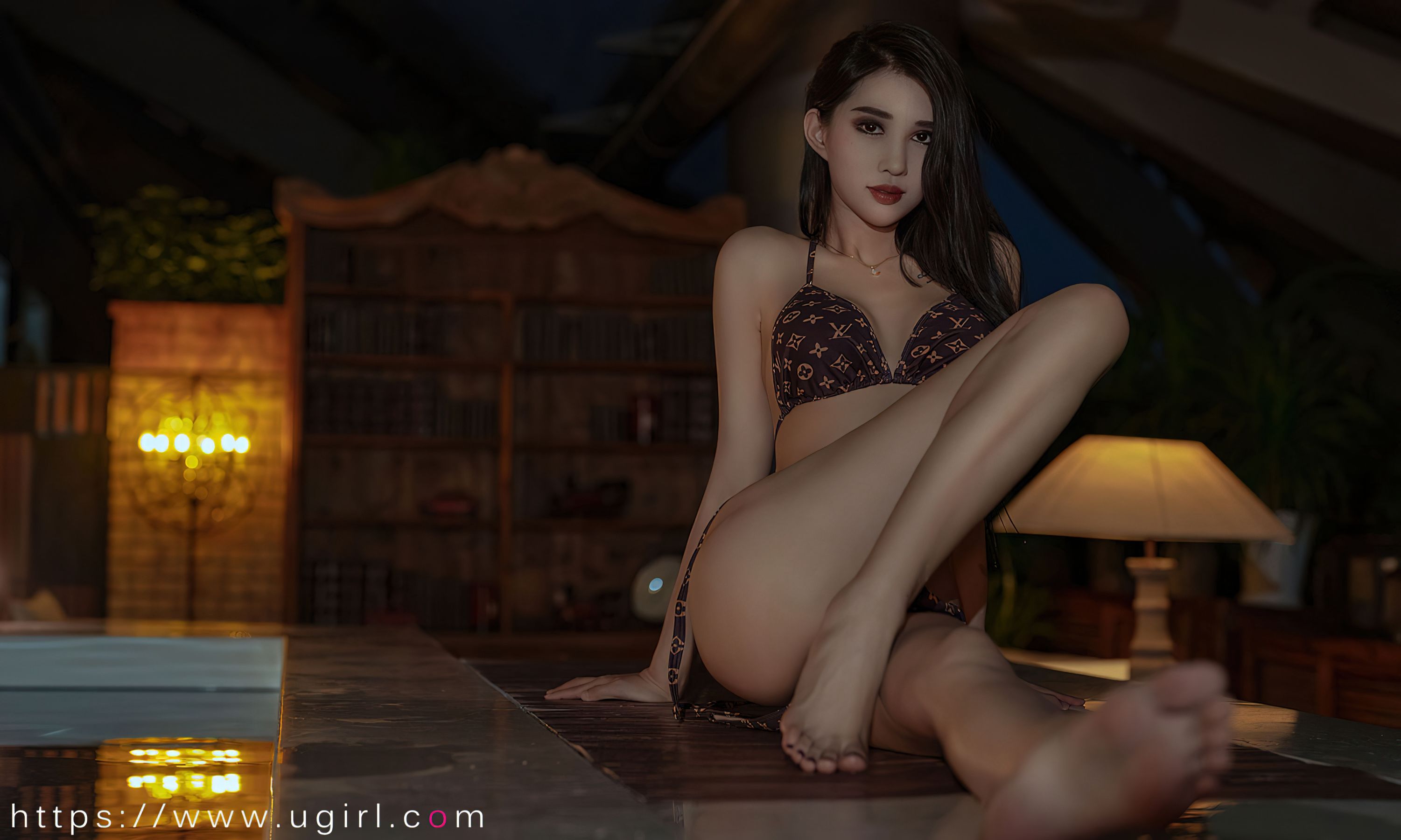 [爱尤物Ugirls] No.2332 葛征model 沦陷于你