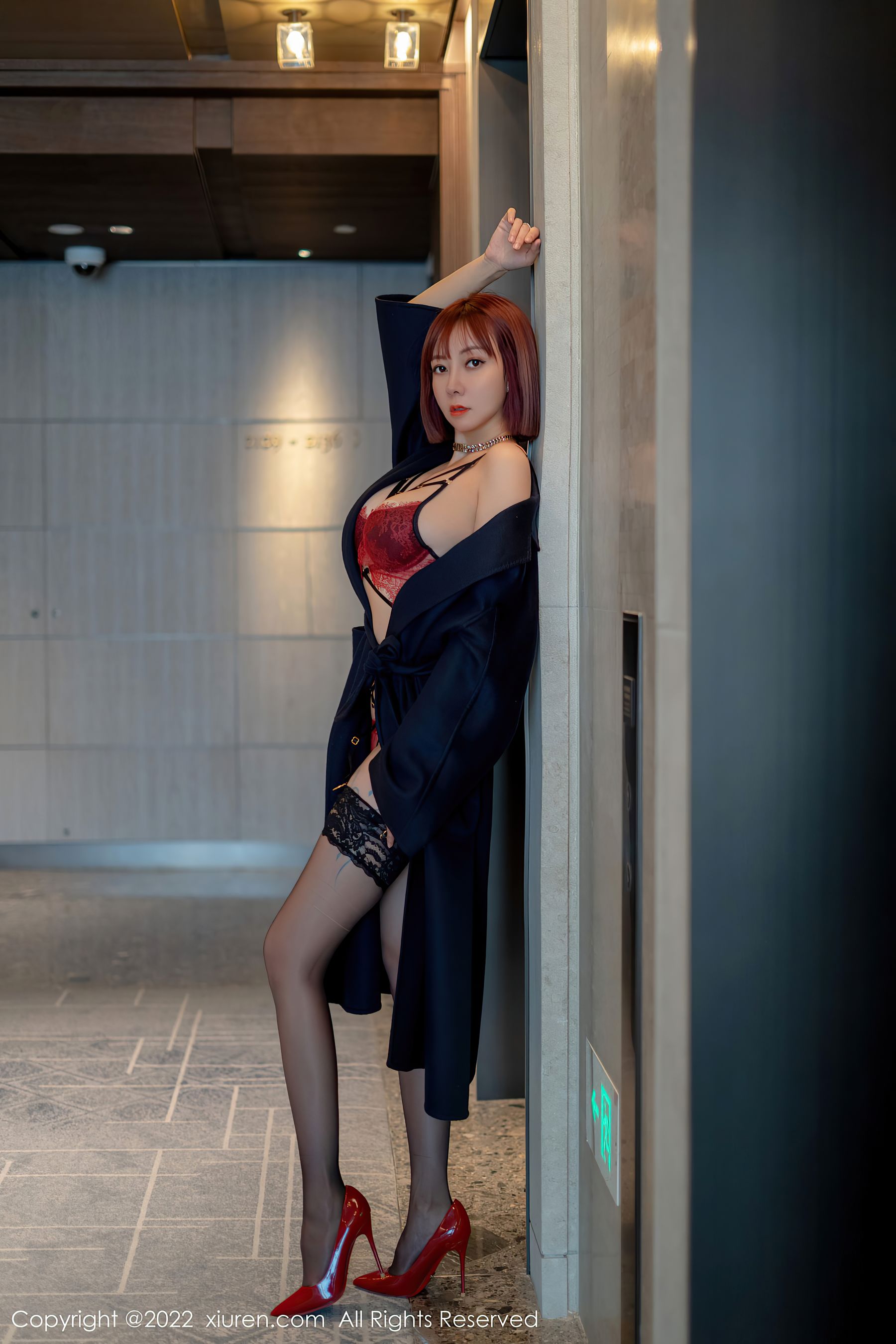 [秀人XiuRen] No.4886 果儿Victoria