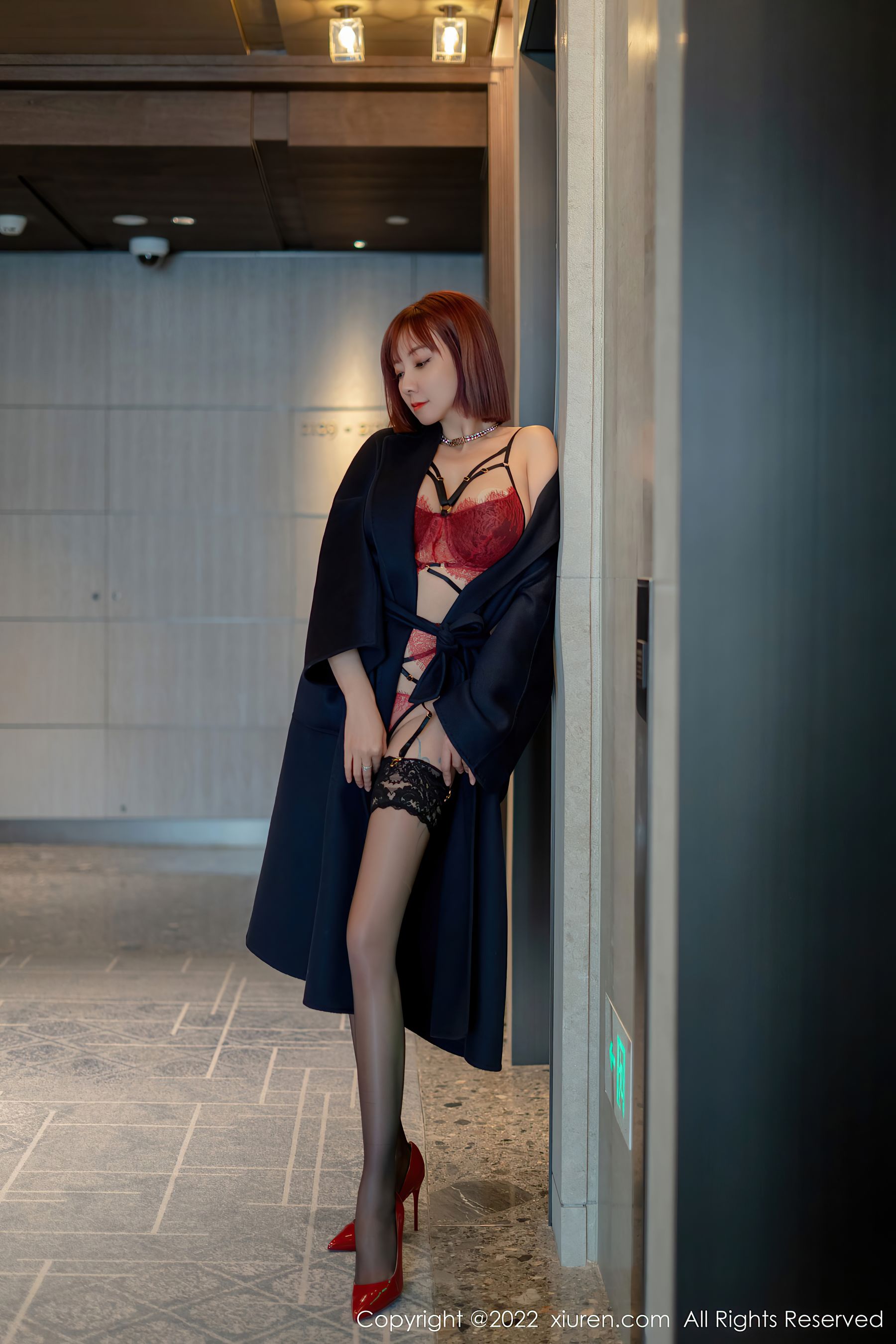 [秀人XiuRen] No.4886 果儿Victoria