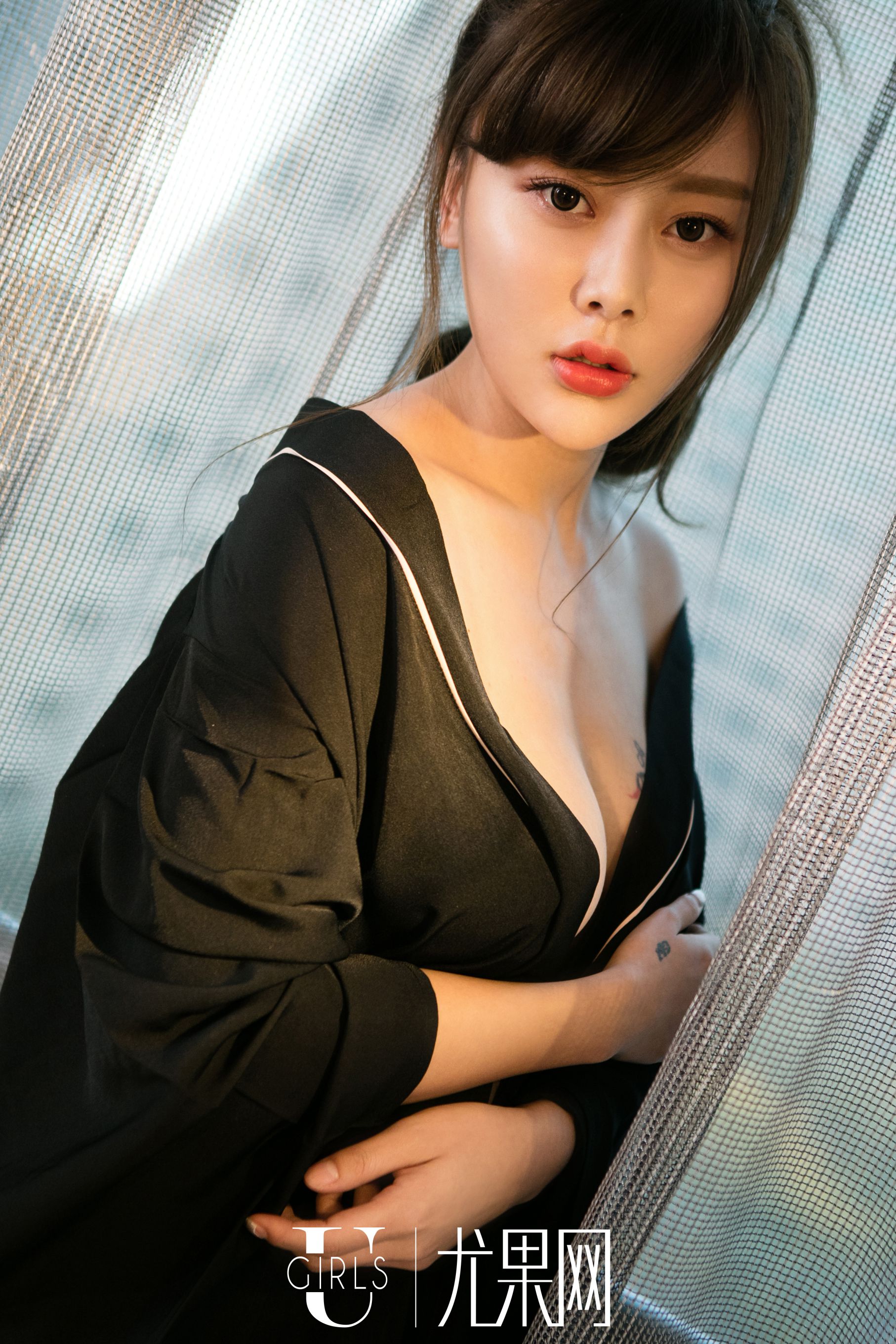 [尤果网Ugirls] U229 艺宁《契约爱人》