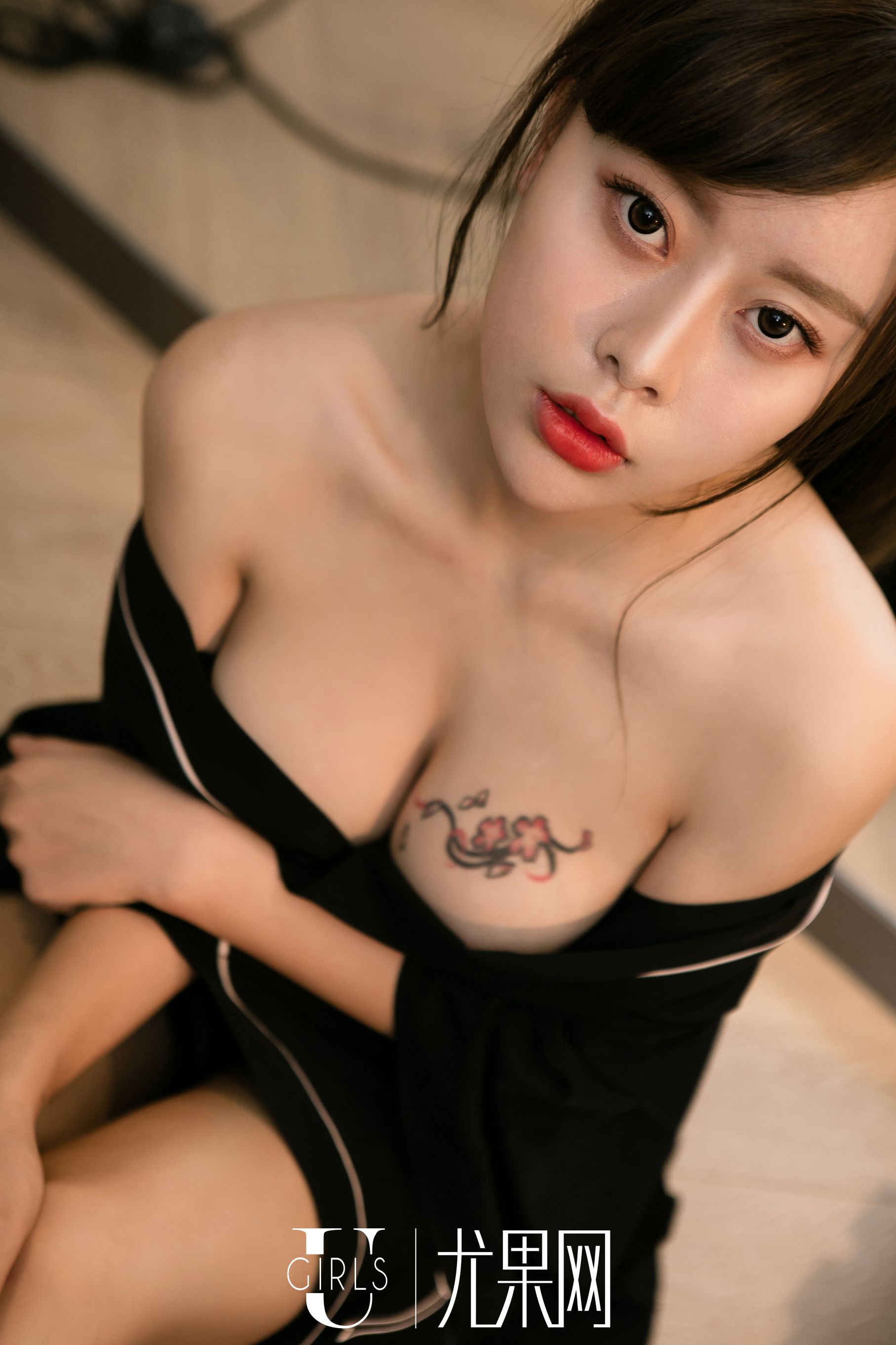 [尤果网Ugirls] U229 艺宁《契约爱人》
