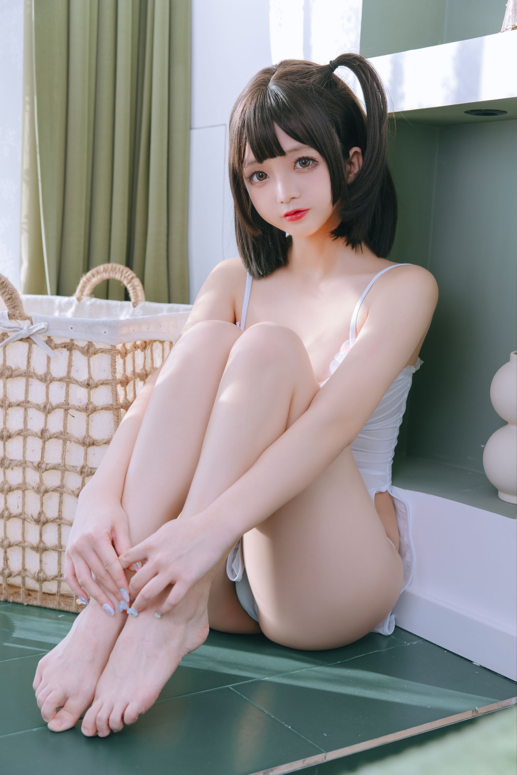 [福利COS] Cosplay日奈娇 - 湿身小白裙