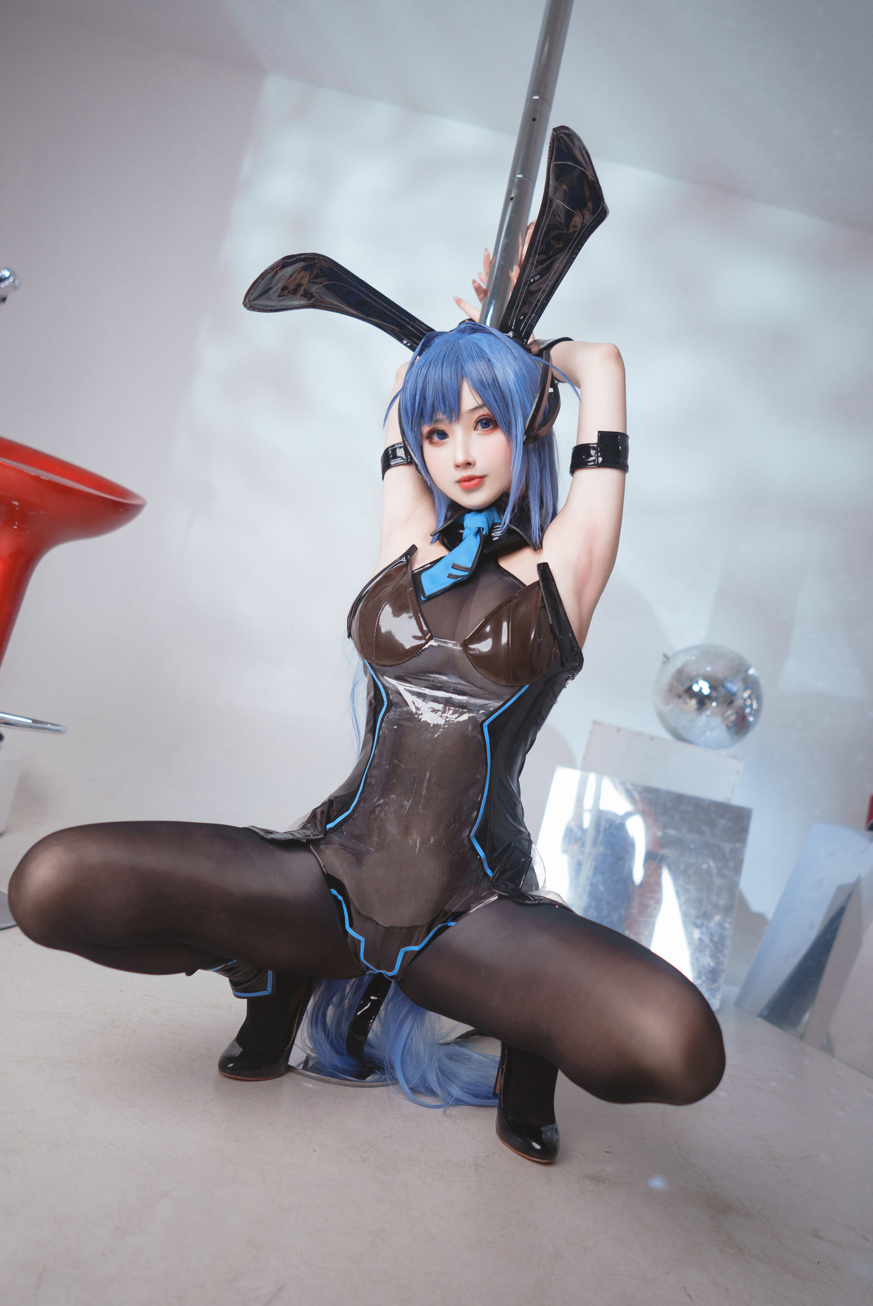 [福利COS] COS福利rioko凉凉子 - 花园兔女郎