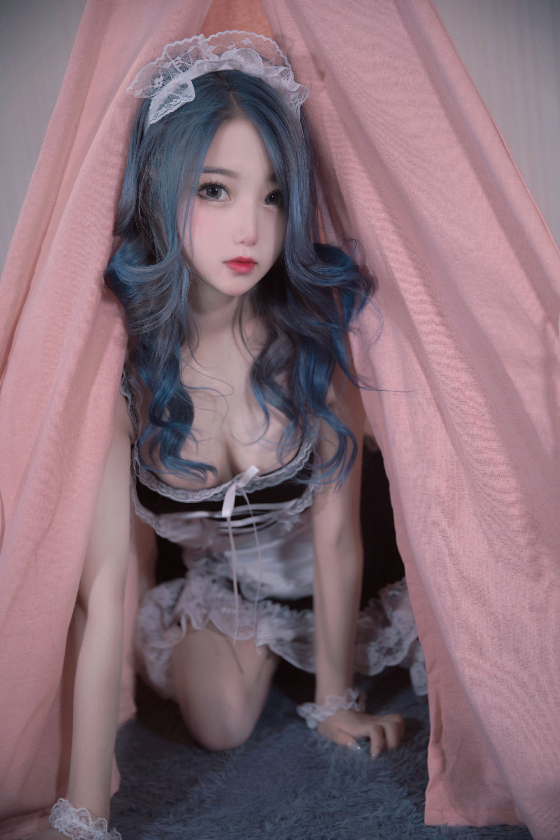 [福利COS] eloise软软 - 女仆兔尾巴