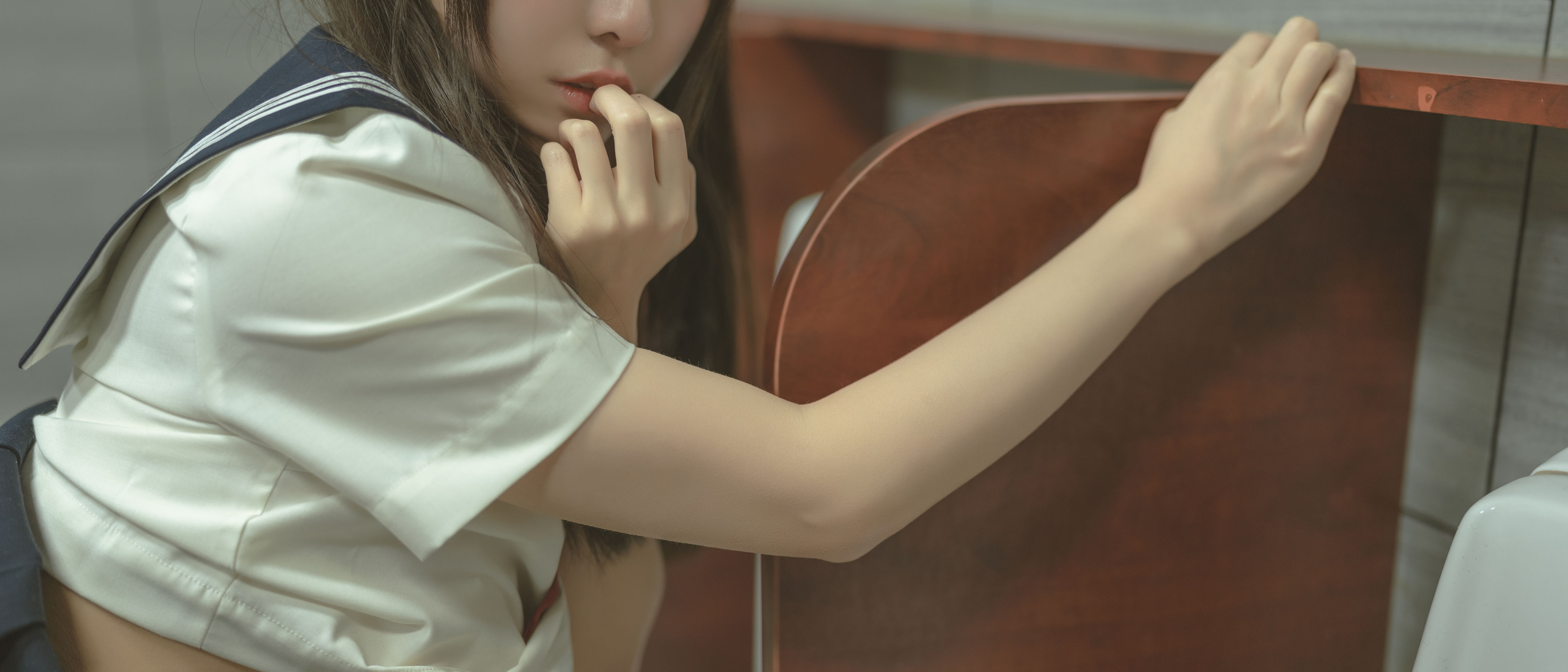 [福利COS] 六味帝皇酱 - 厕所JK