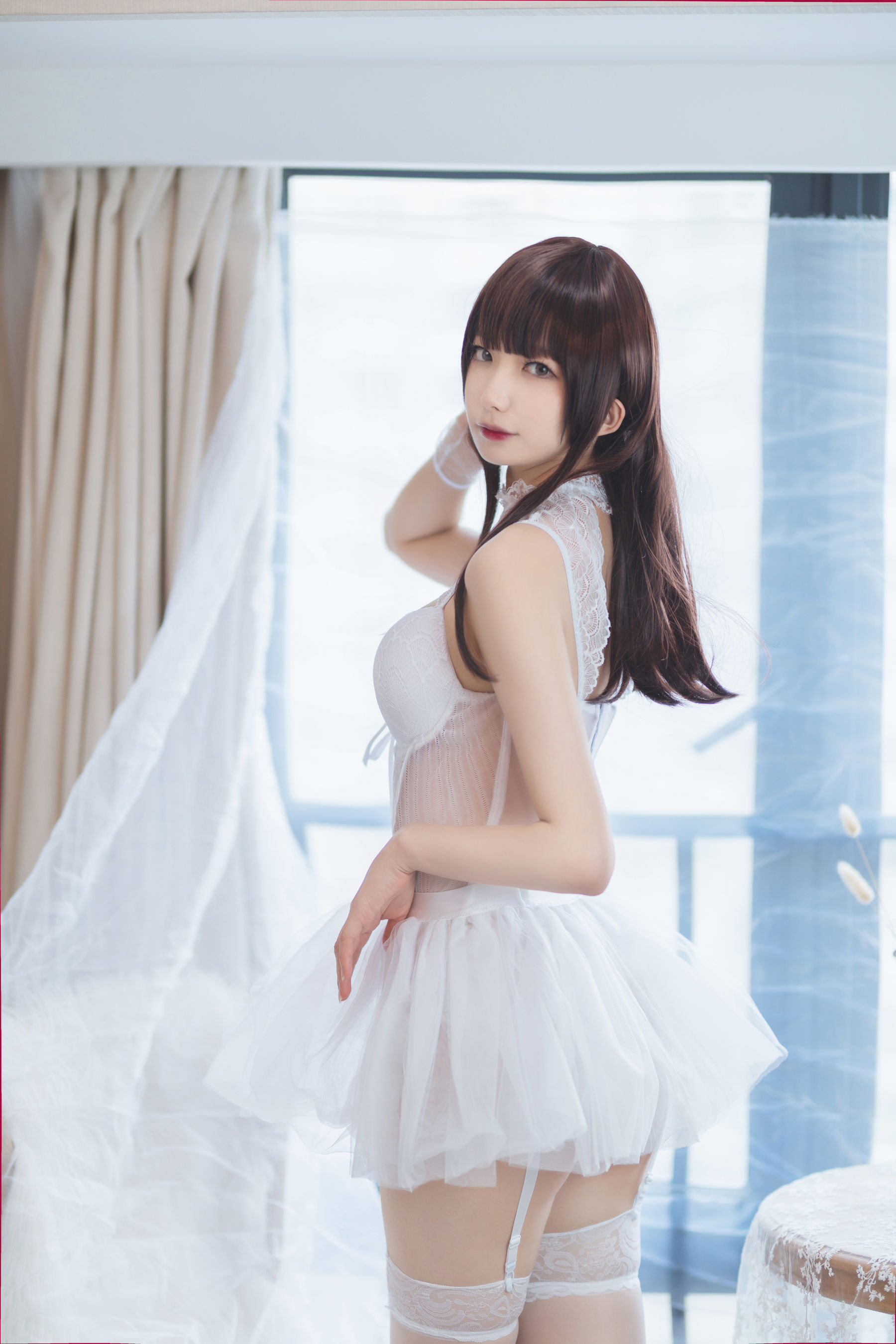 [福利COS] 动漫博主封疆疆v - 白色纱裙