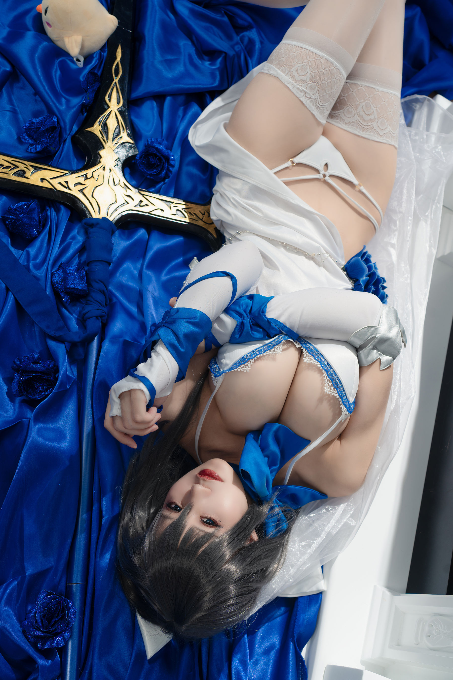 [福利COS] 动漫博主小仓千代w - 路易九世礼服