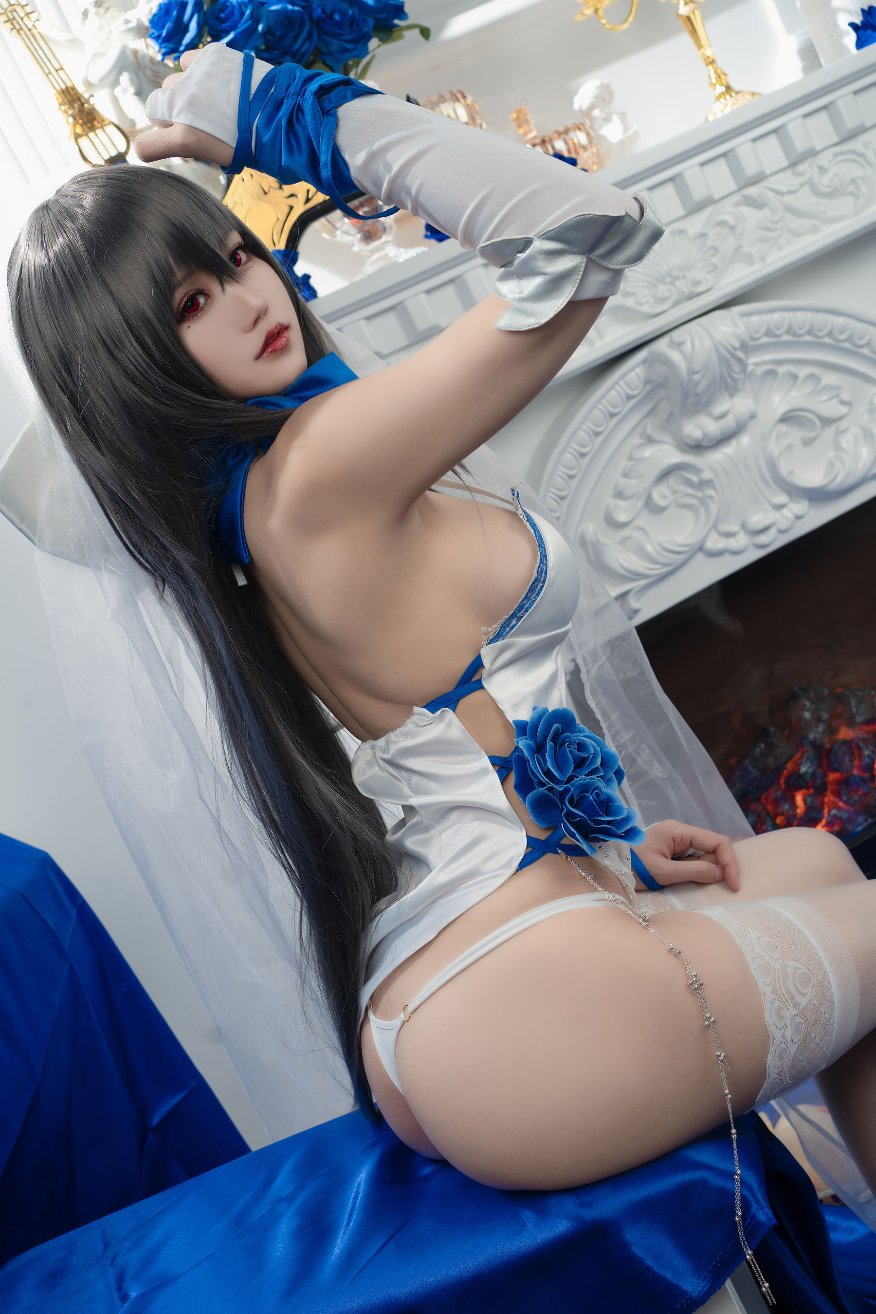 [福利COS] 动漫博主小仓千代w - 路易九世礼服