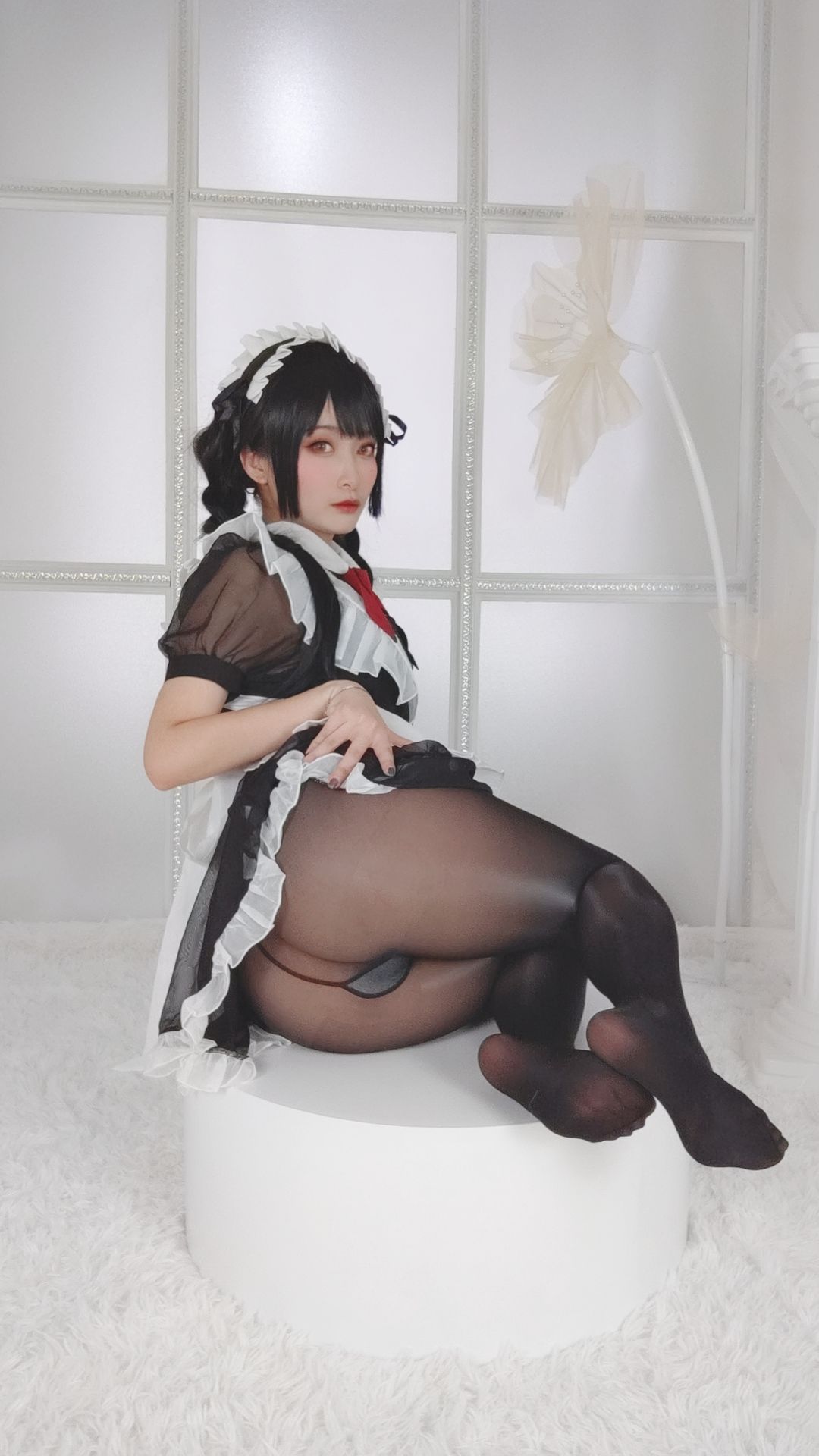 [福利COS] 动漫博主洛璃LoLiSAMA - 黑丝女仆