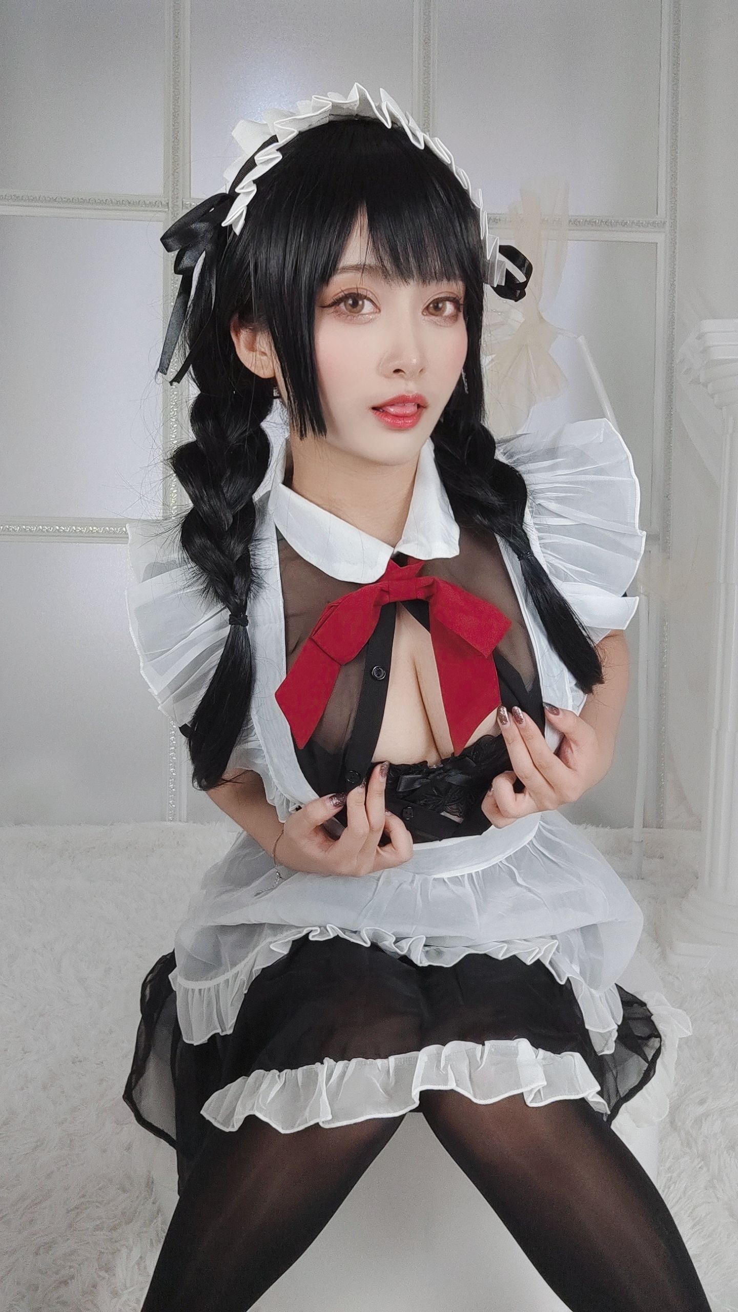 [福利COS] 动漫博主洛璃LoLiSAMA - 黑丝女仆