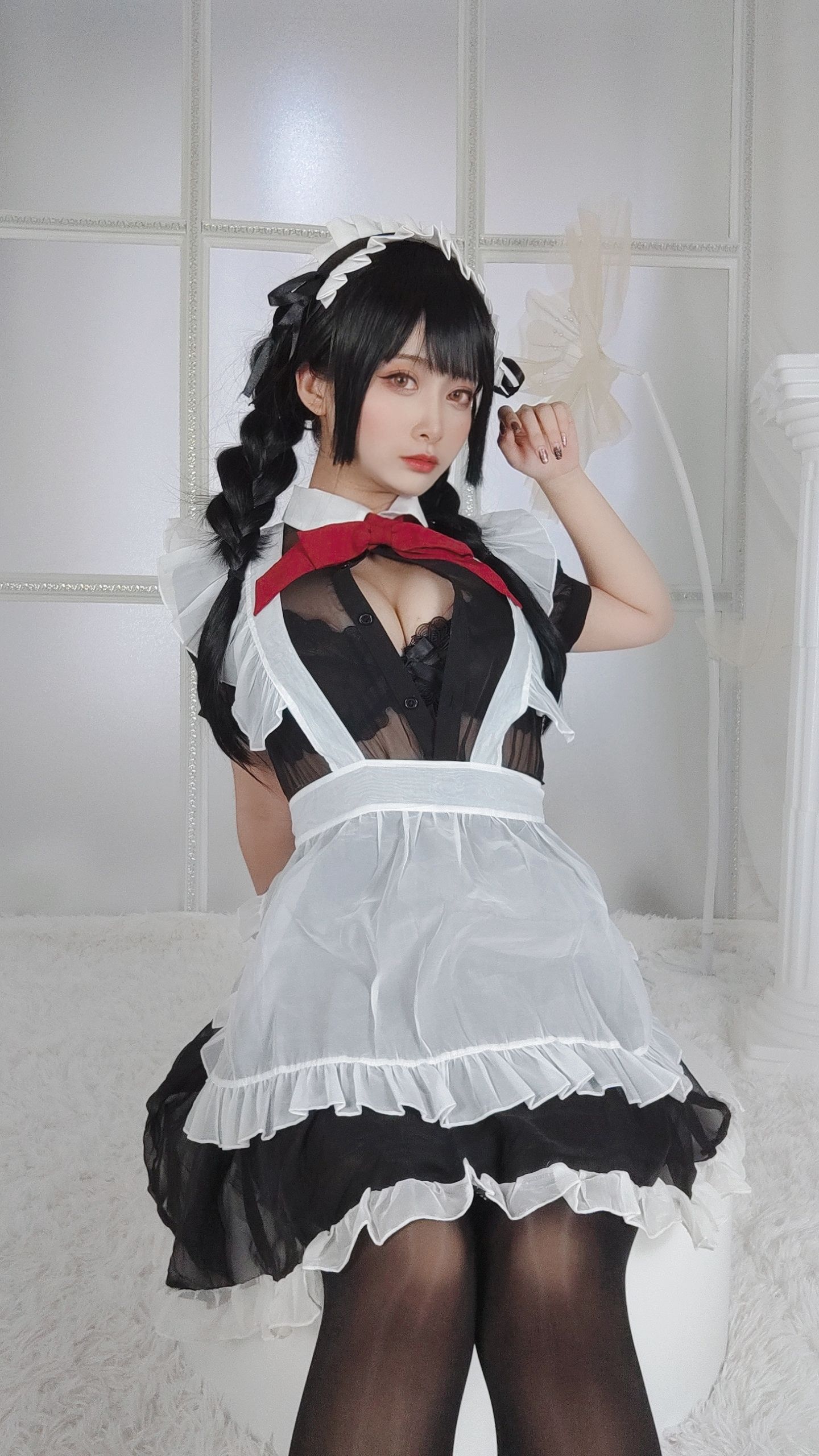 [福利COS] 动漫博主洛璃LoLiSAMA - 黑丝女仆