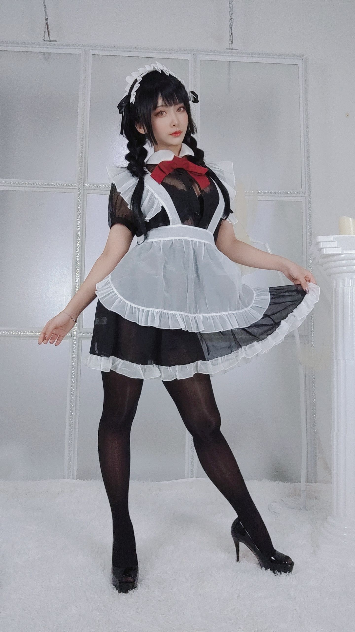 [福利COS] 动漫博主洛璃LoLiSAMA - 黑丝女仆