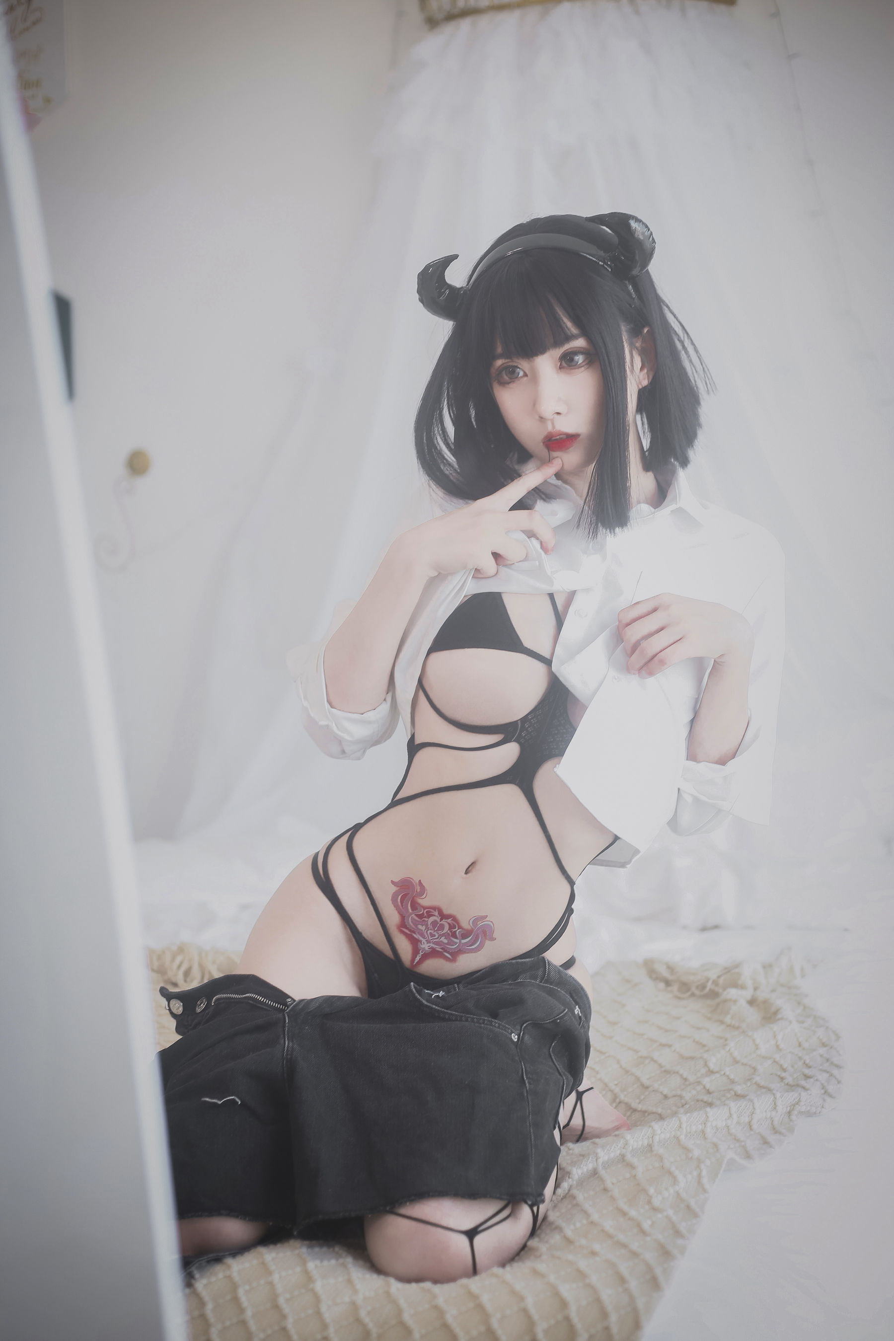 [福利COS] 动漫博主清颜真德秀 - 黑色