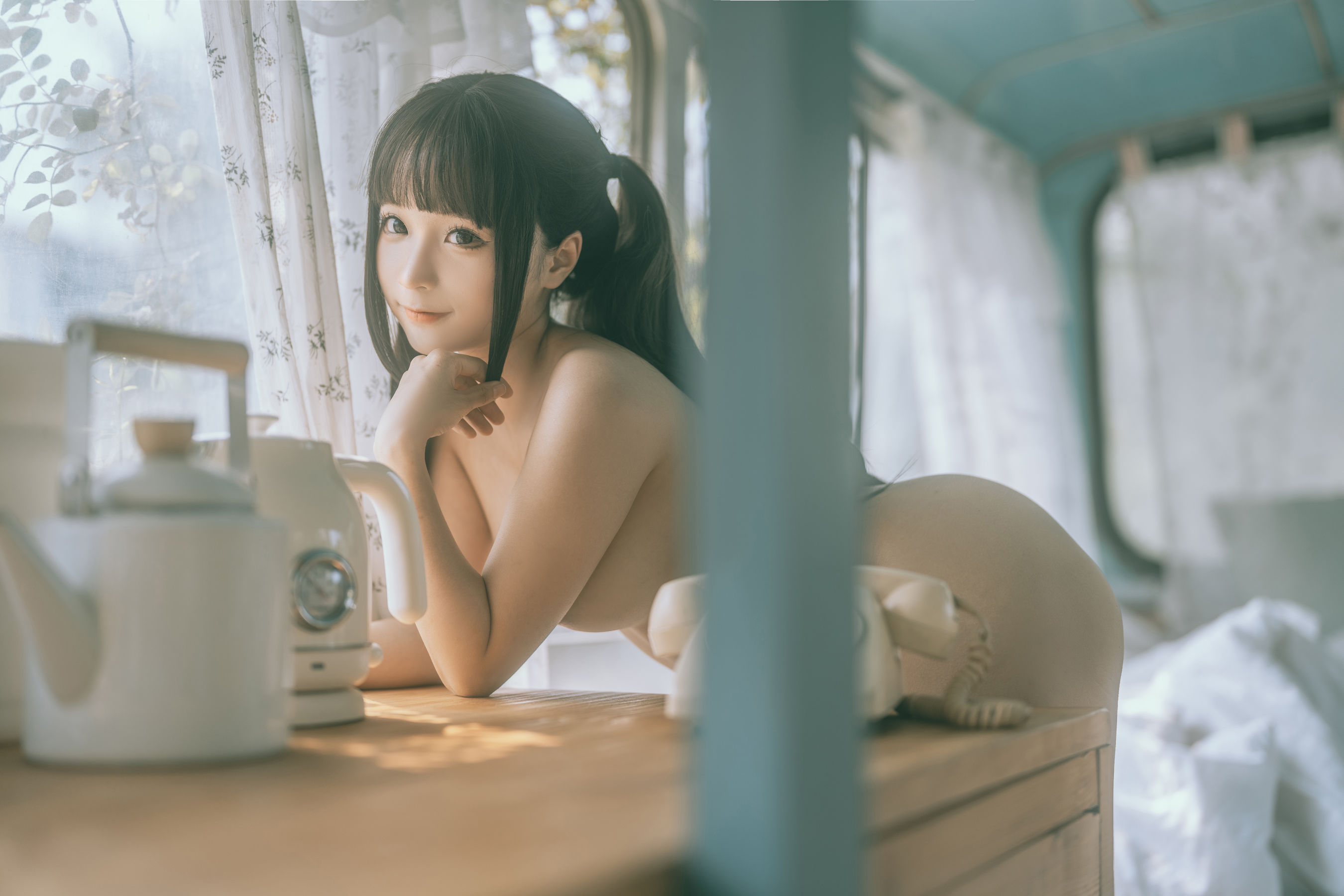 [福利COS] 动漫博主蠢沫沫 - 大巴房车