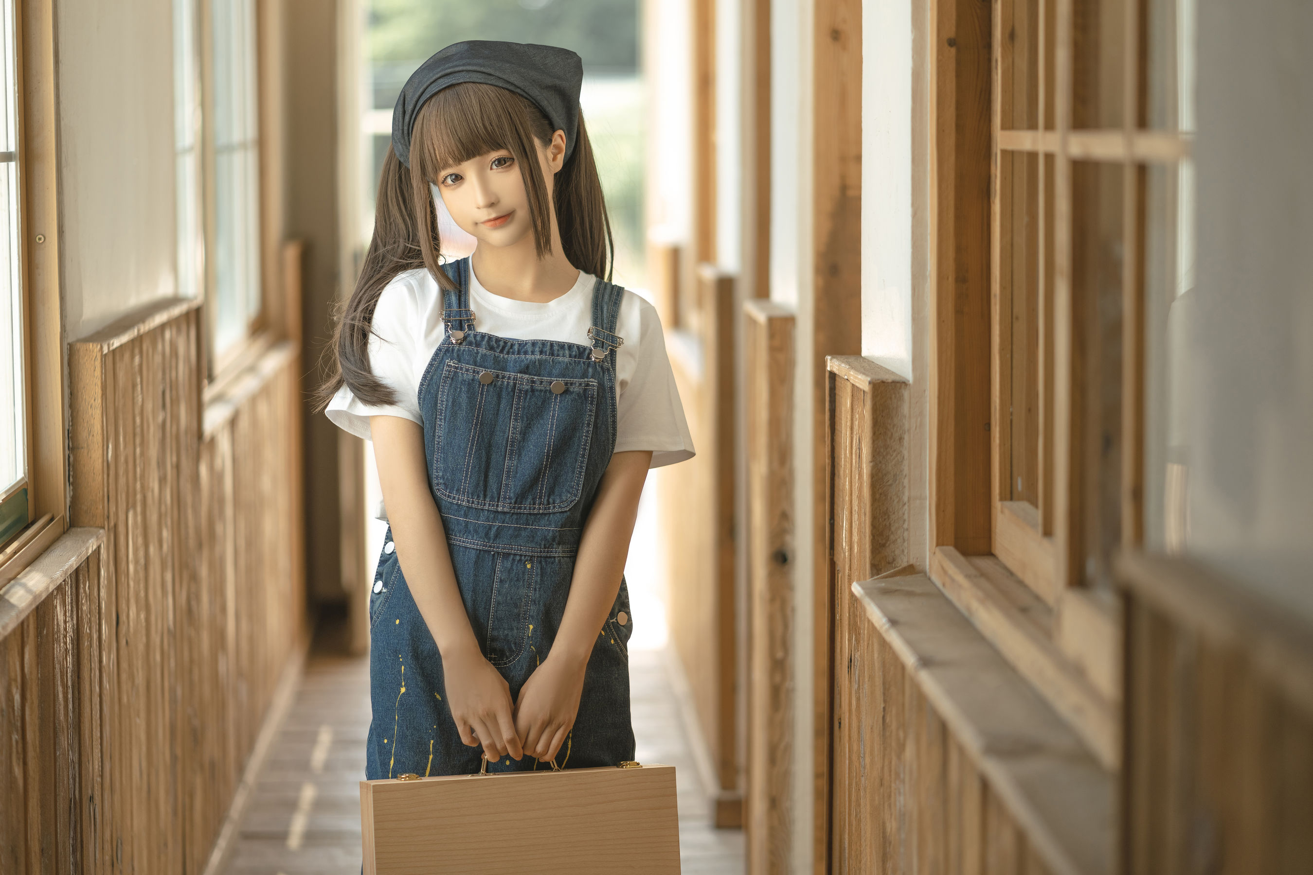 [福利COS] 动漫博主蠢沫沫 - 小画家
