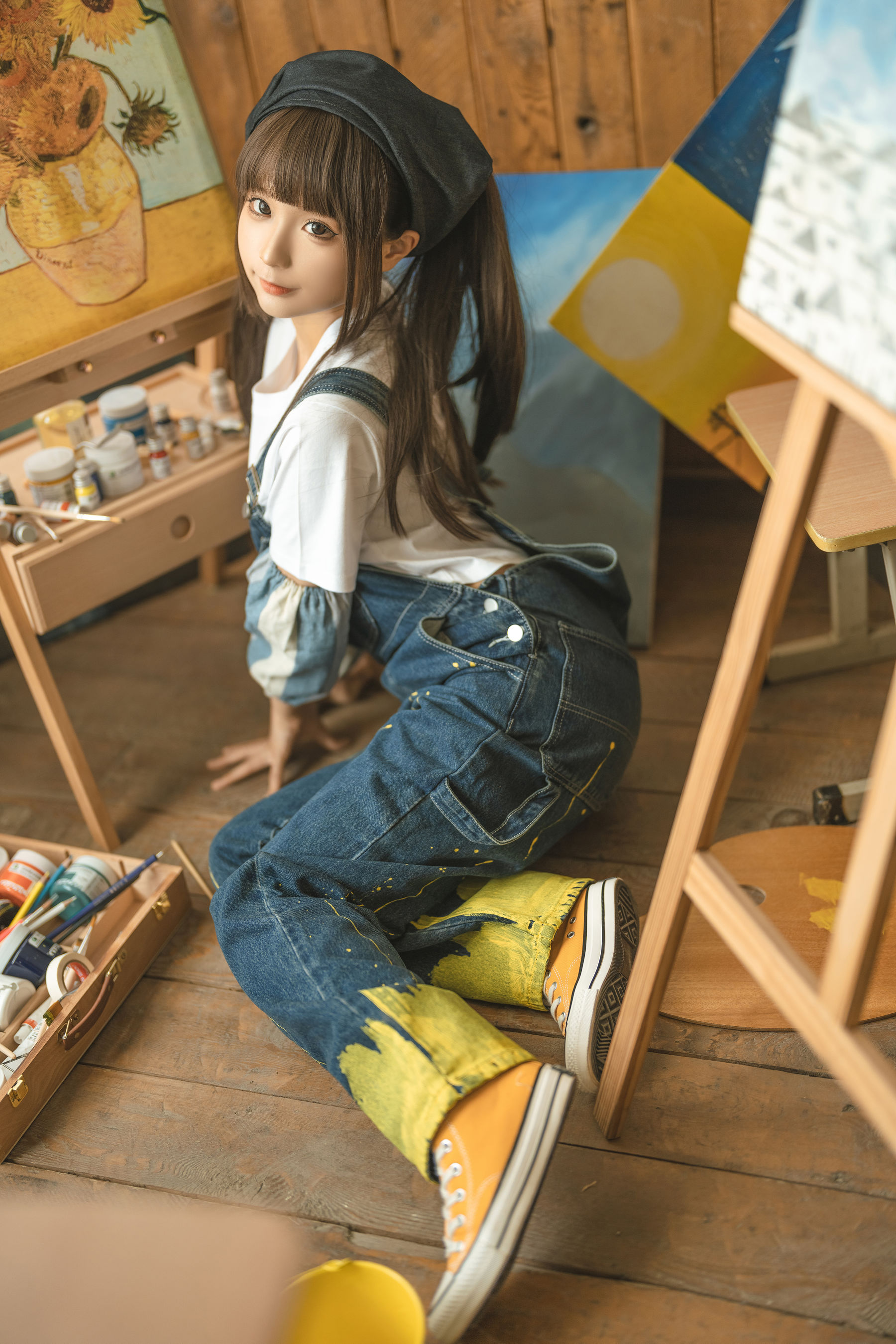 [福利COS] 动漫博主蠢沫沫 - 小画家