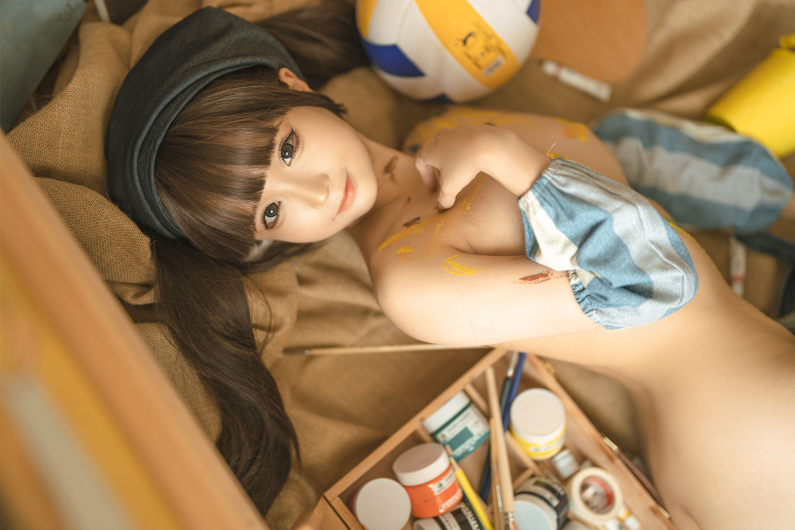 [福利COS] 动漫博主蠢沫沫 - 小画家